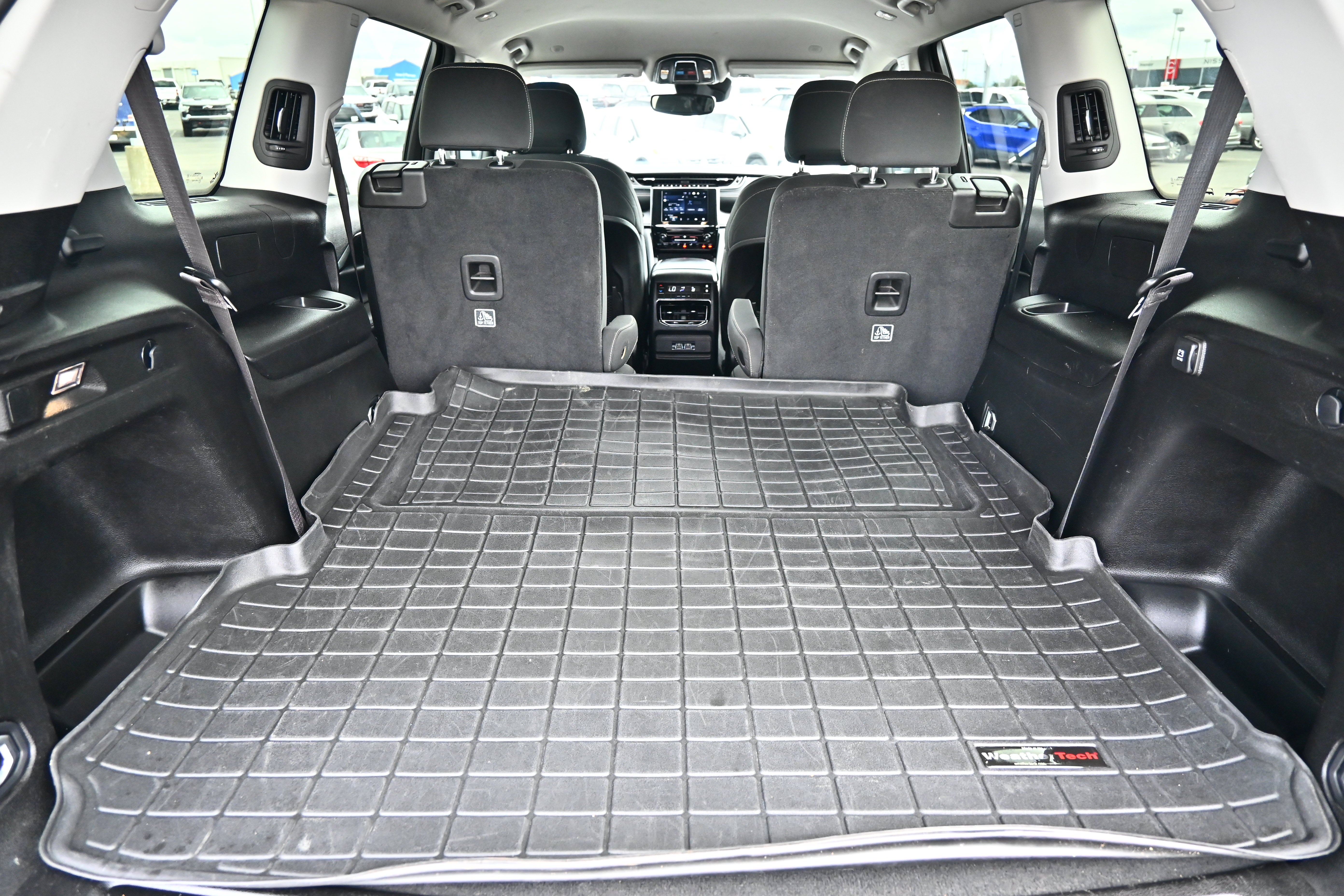 2024 Jeep Grand Cherokee L Laredo