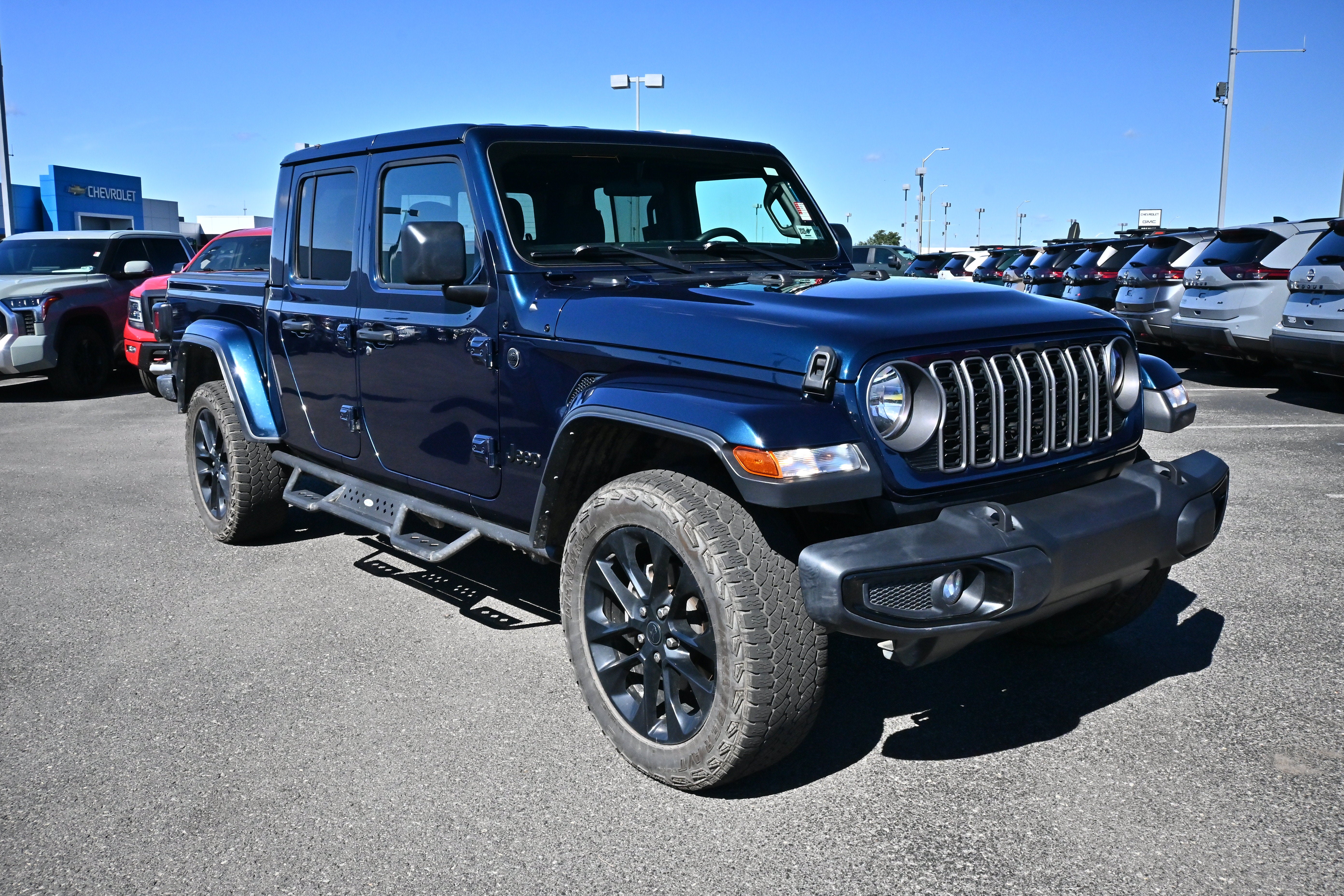 2025 Jeep Gladiator Nighthawk