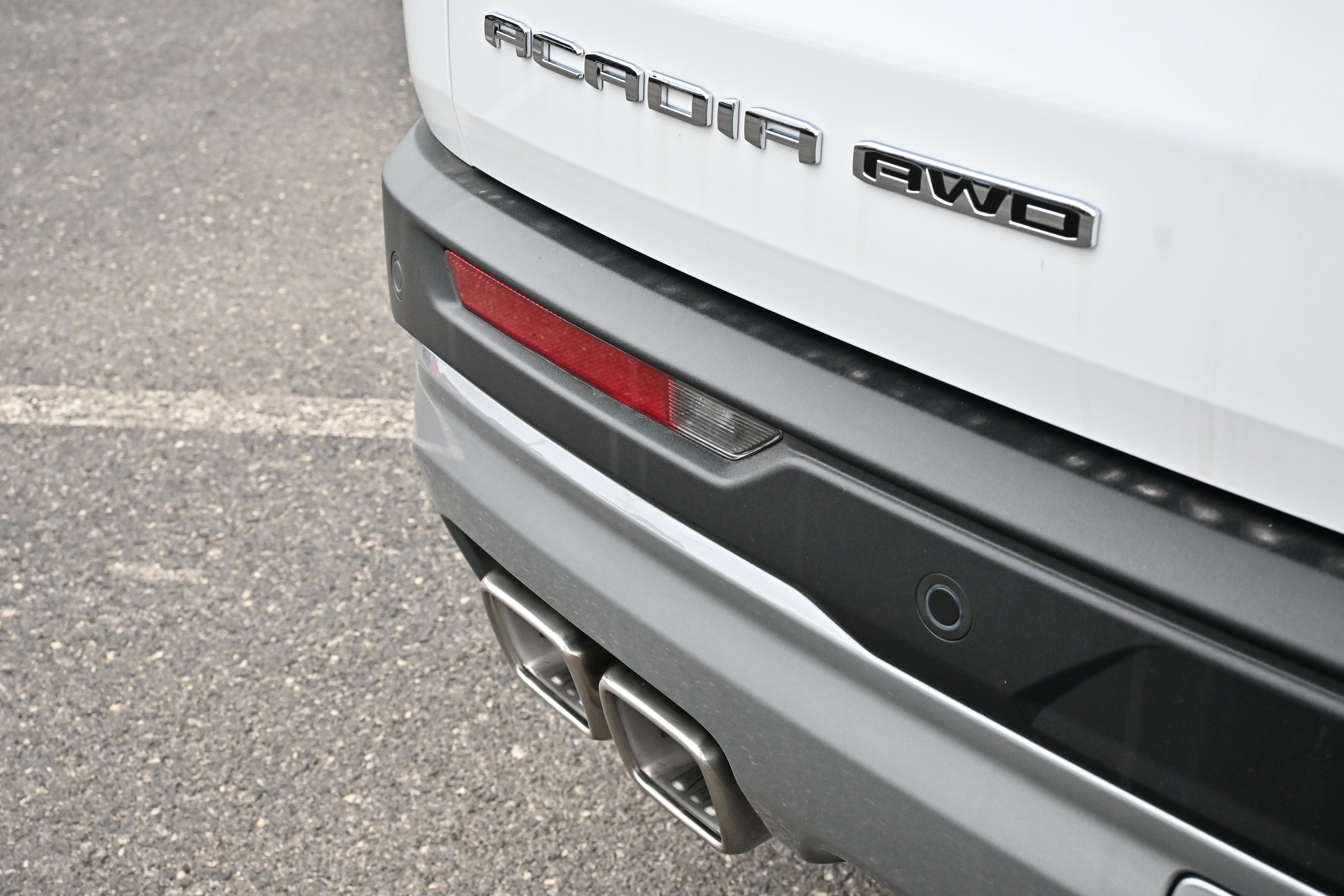 2027 GMC Acadia Elevation