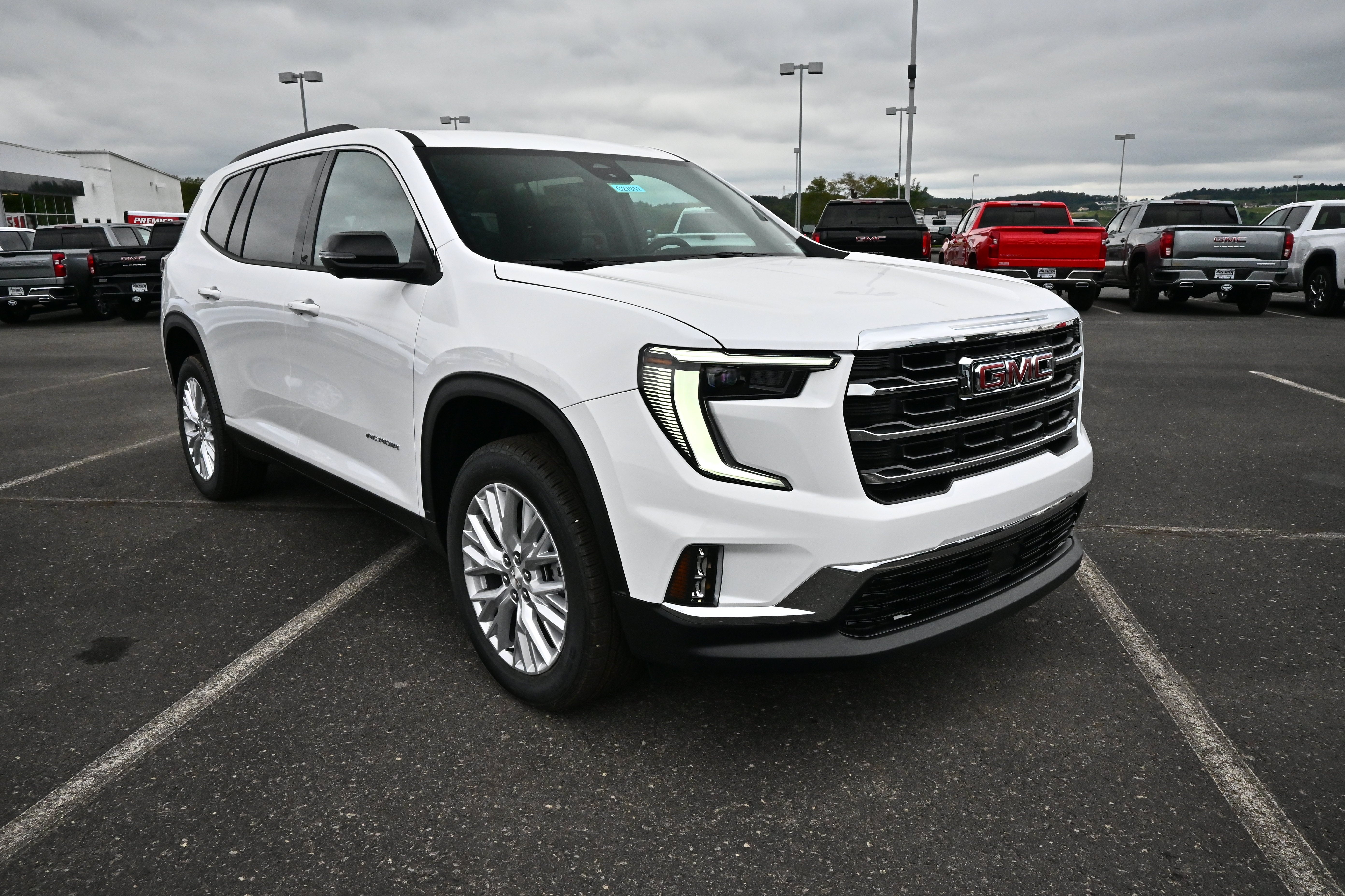 2027 GMC Acadia Elevation