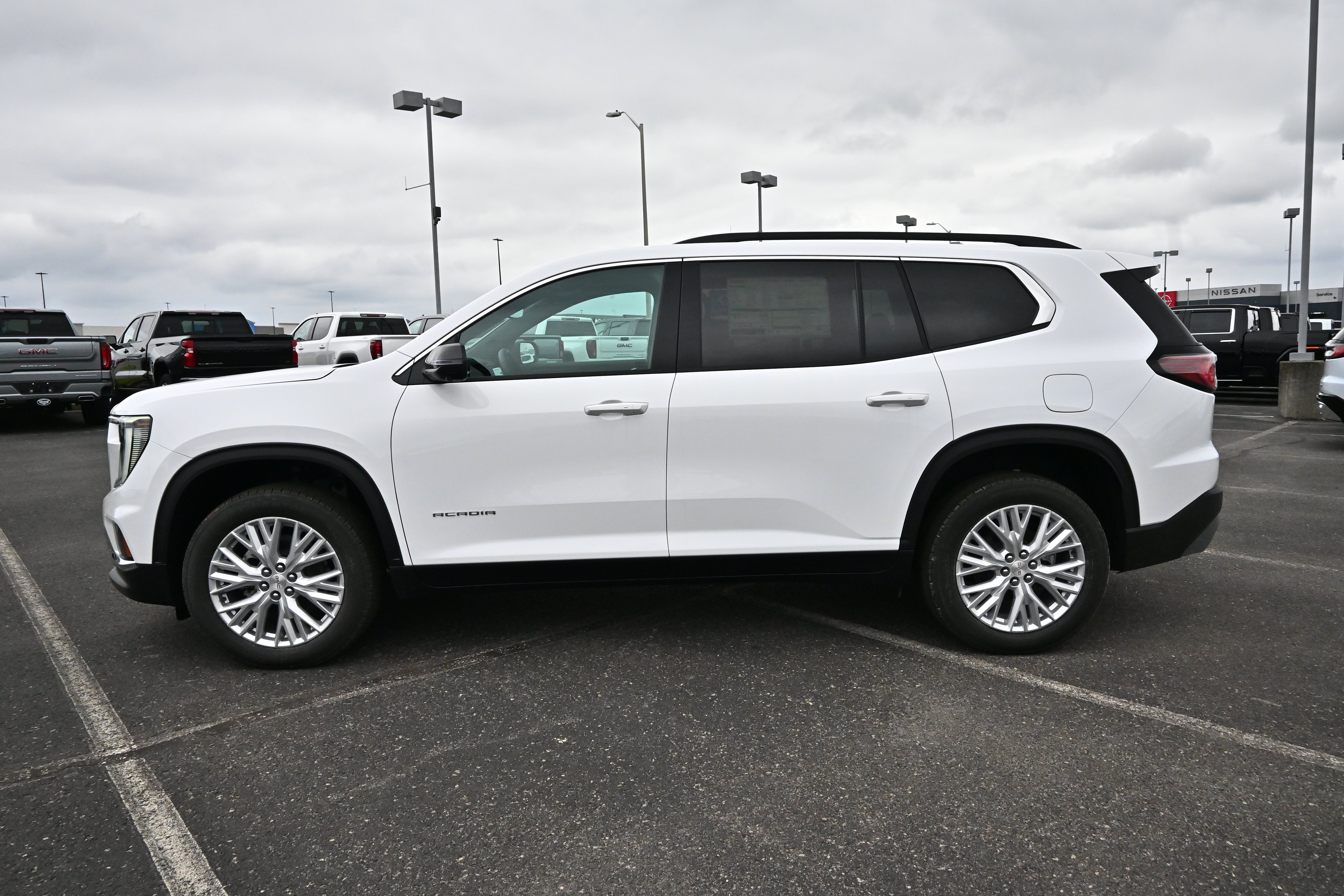 2027 GMC Acadia Elevation