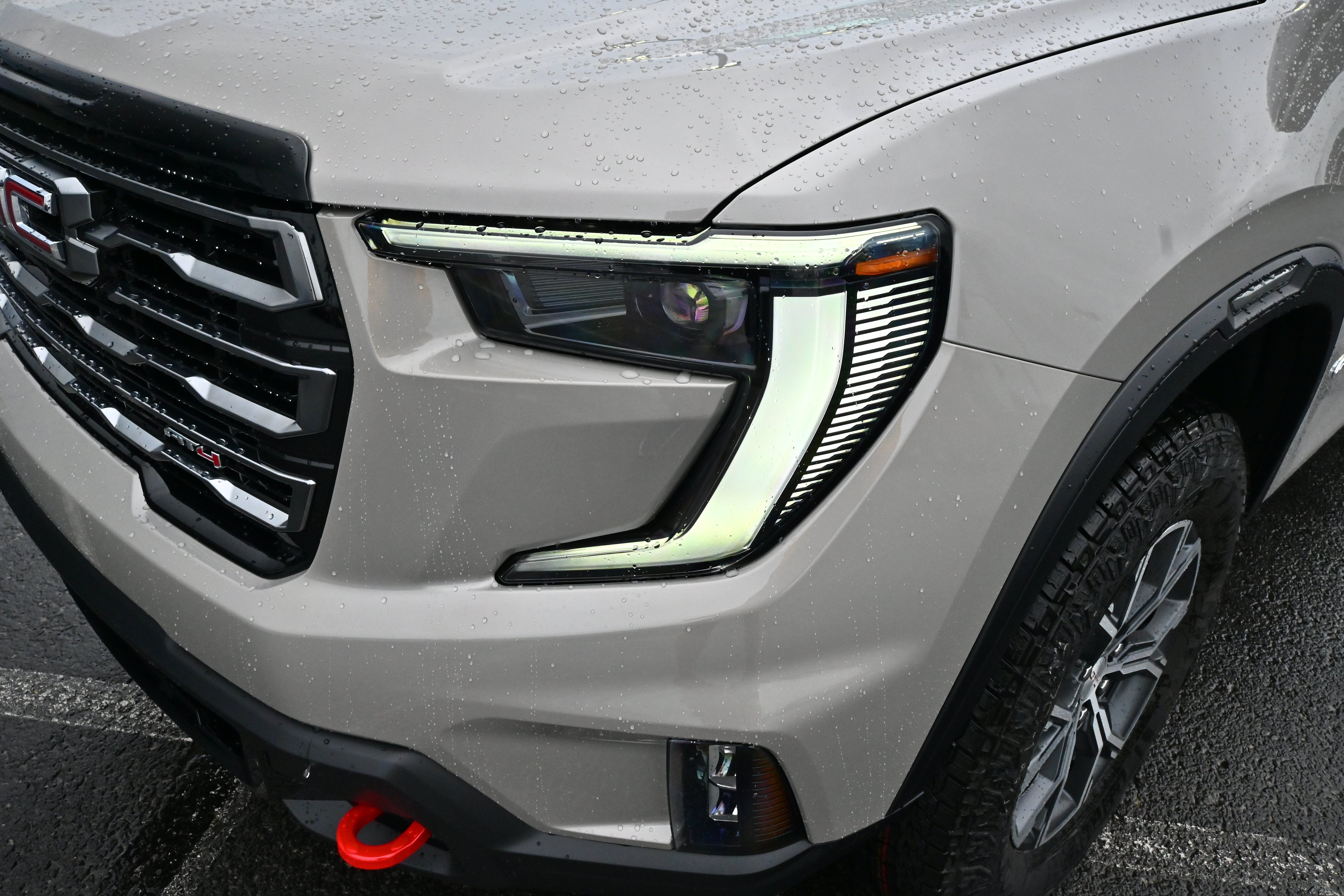 2027 GMC Acadia AT4