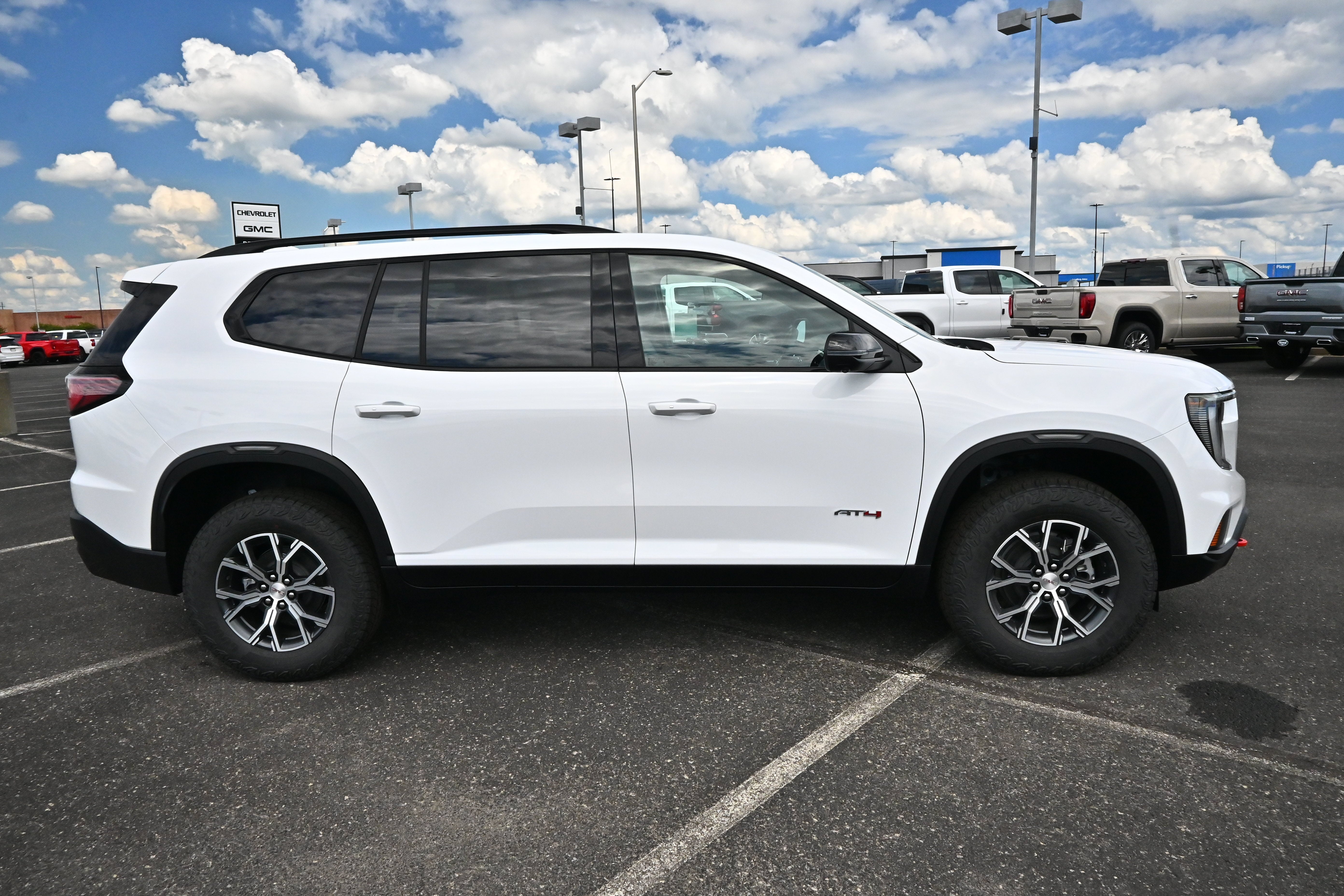 2026 GMC Acadia AT4