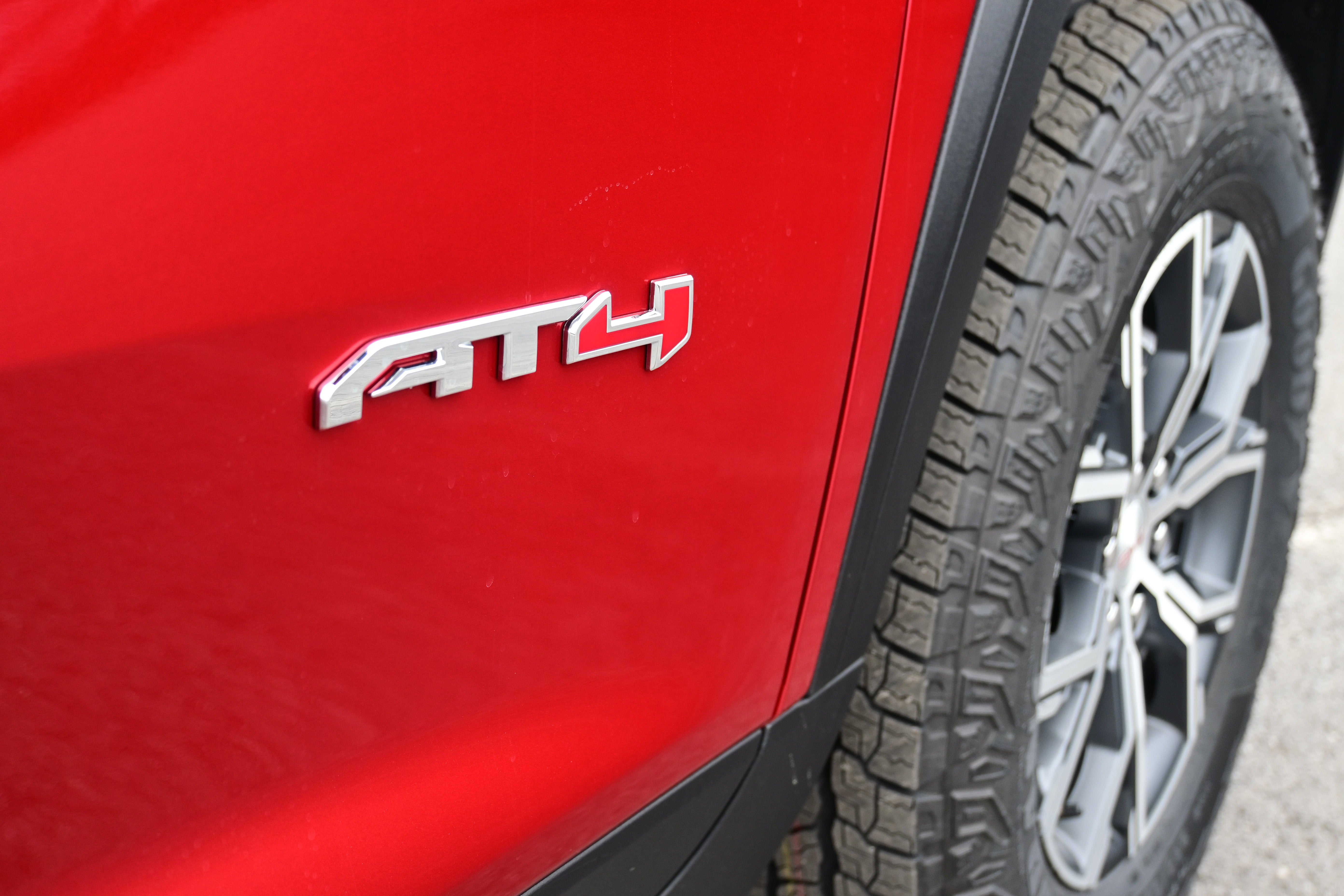 2026 GMC Acadia AT4