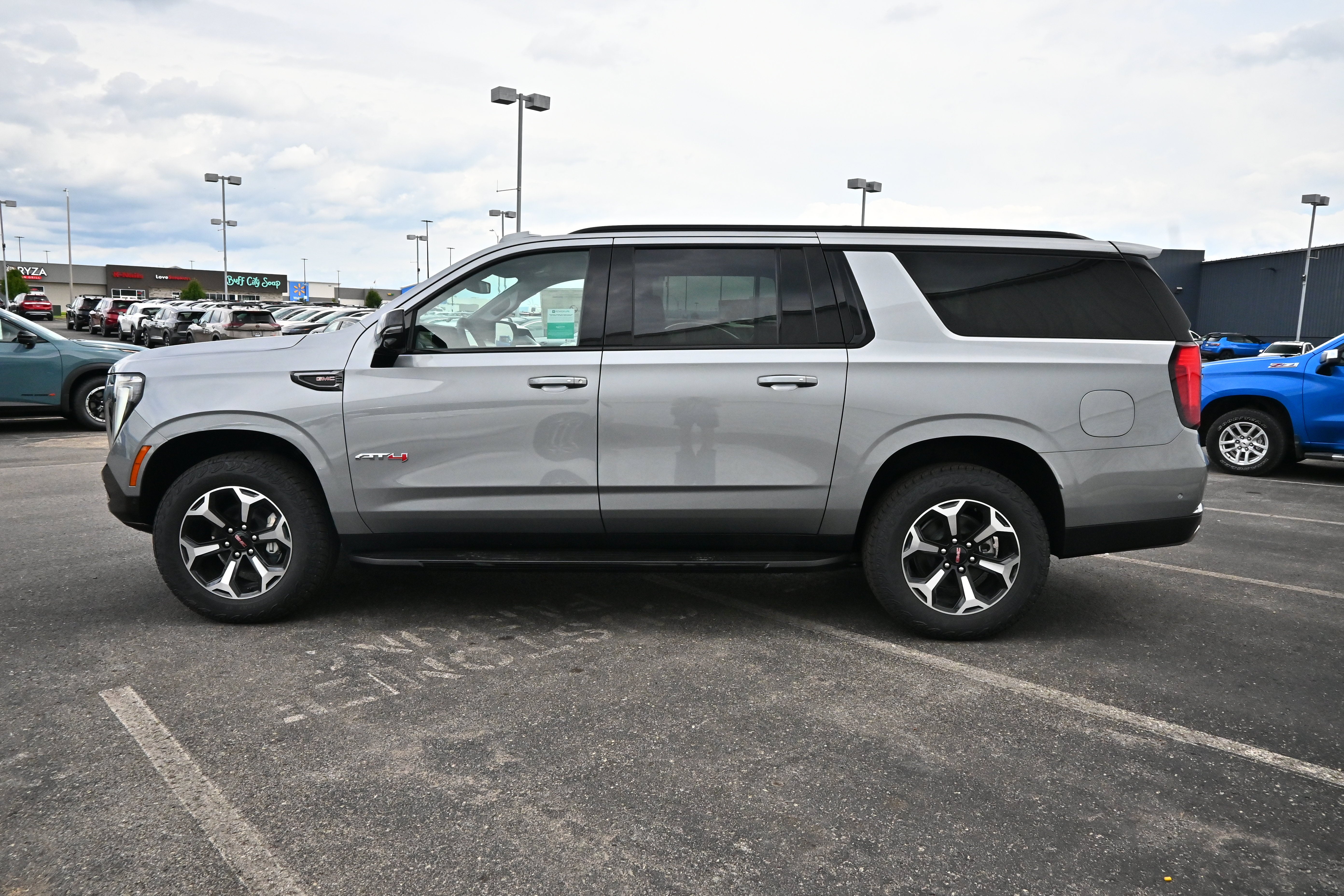 2026 GMC Yukon XL AT4