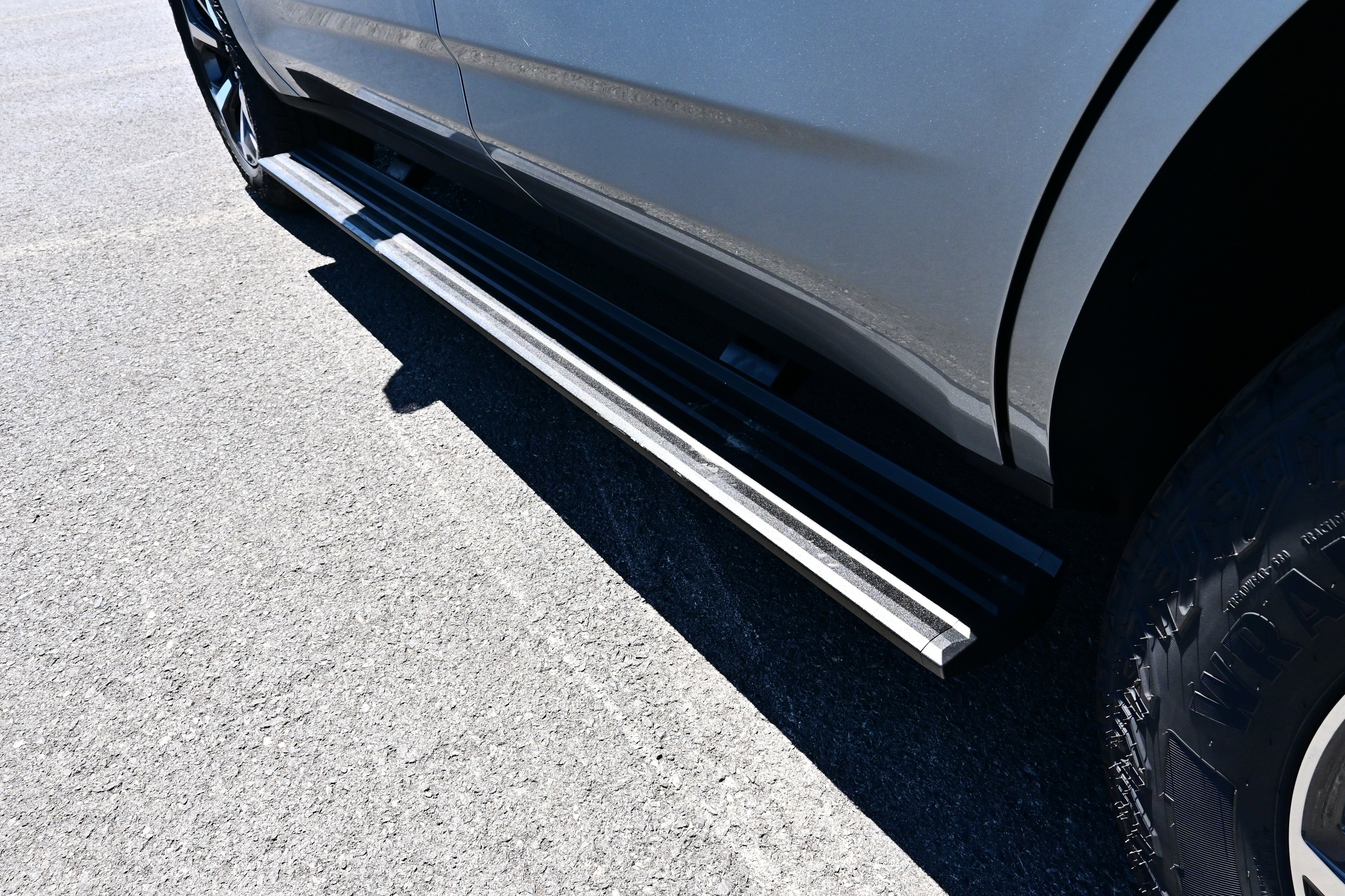 2026 GMC Yukon AT4 Ultimate - Photo 11