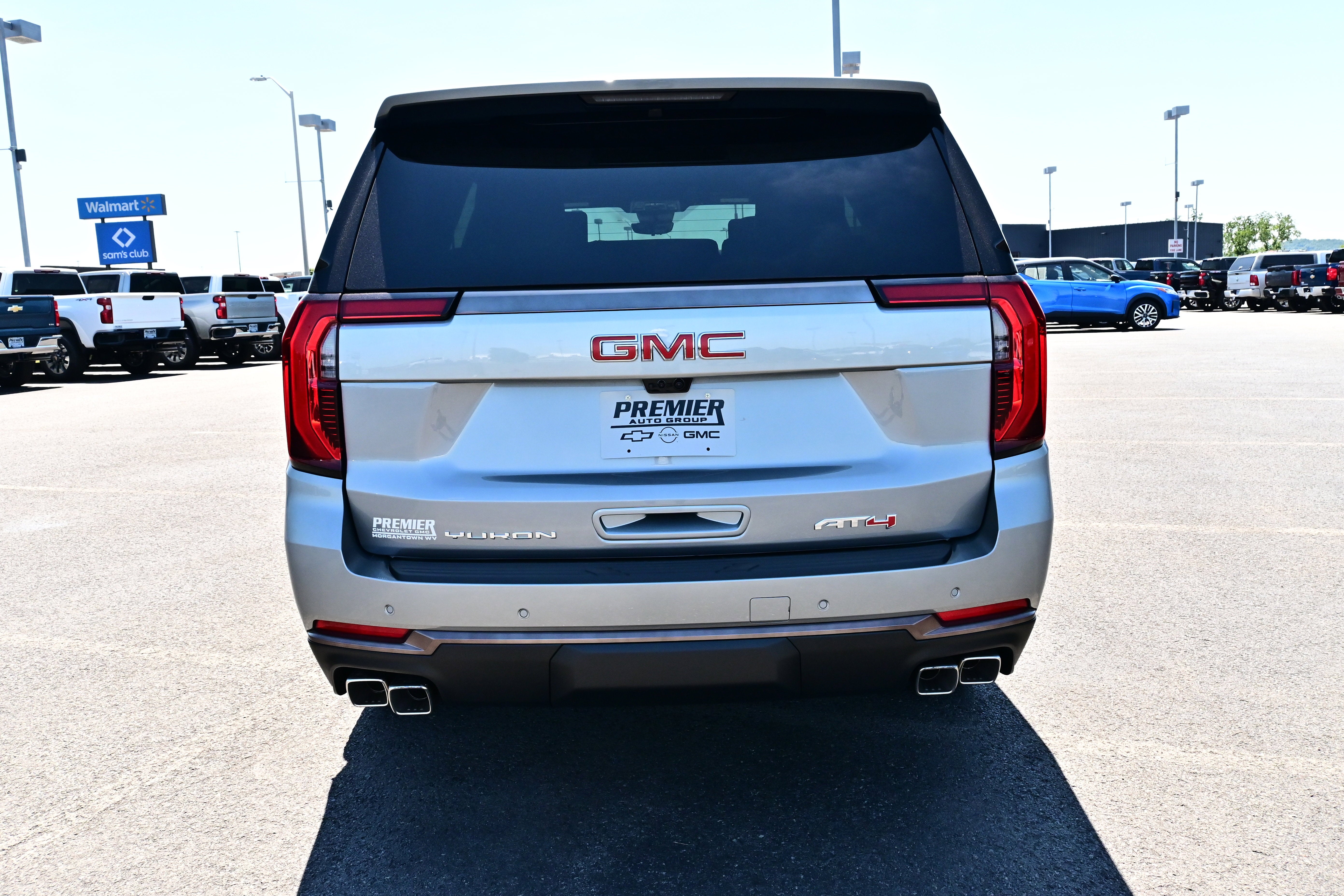 2026 GMC Yukon AT4 Ultimate - Photo 7