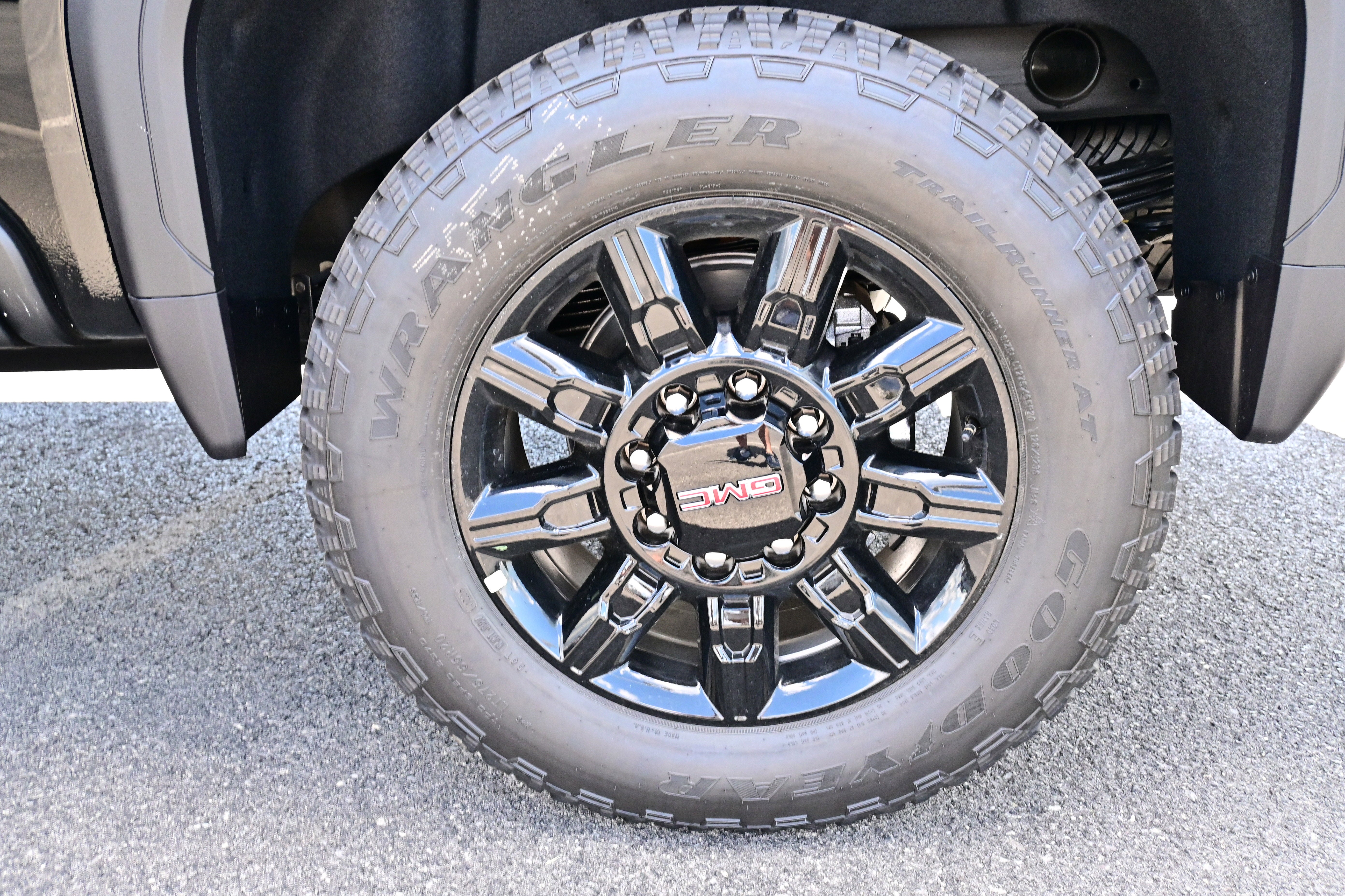 2026 GMC Sierra 2500HD AT4 - Photo 11