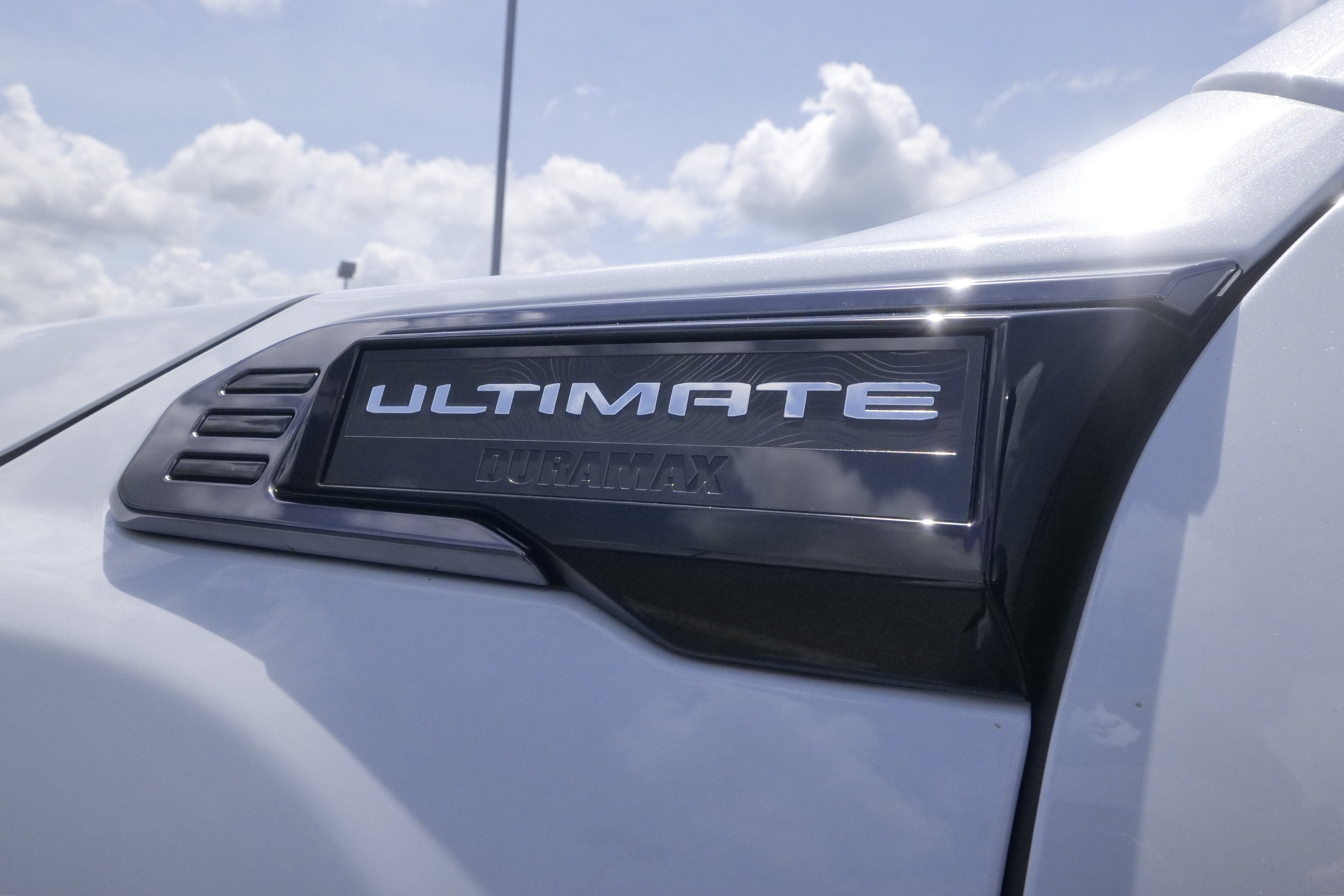 2026 GMC Sierra 3500HD Denali Ultimate - Photo 16