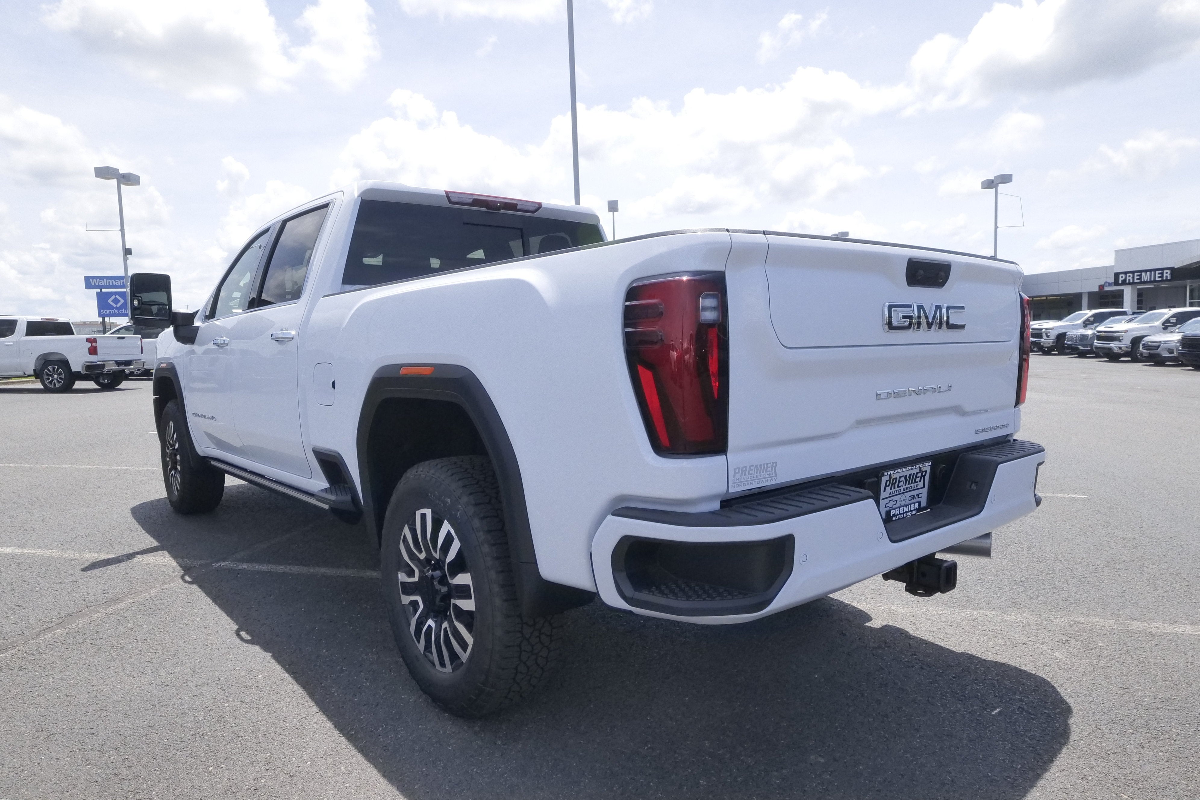 2026 GMC Sierra 3500HD Denali Ultimate - Photo 8