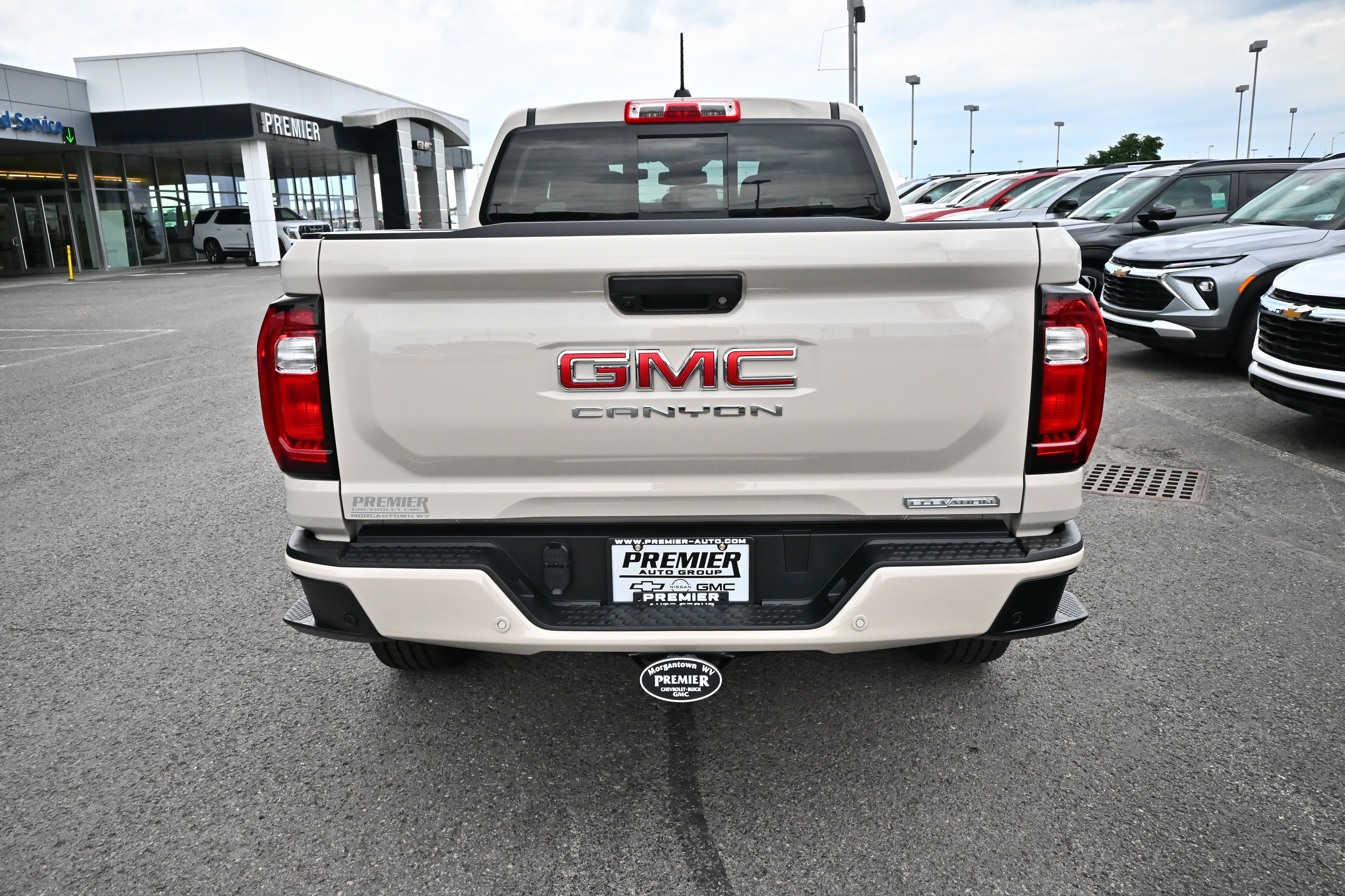 2026 GMC Canyon Elevation