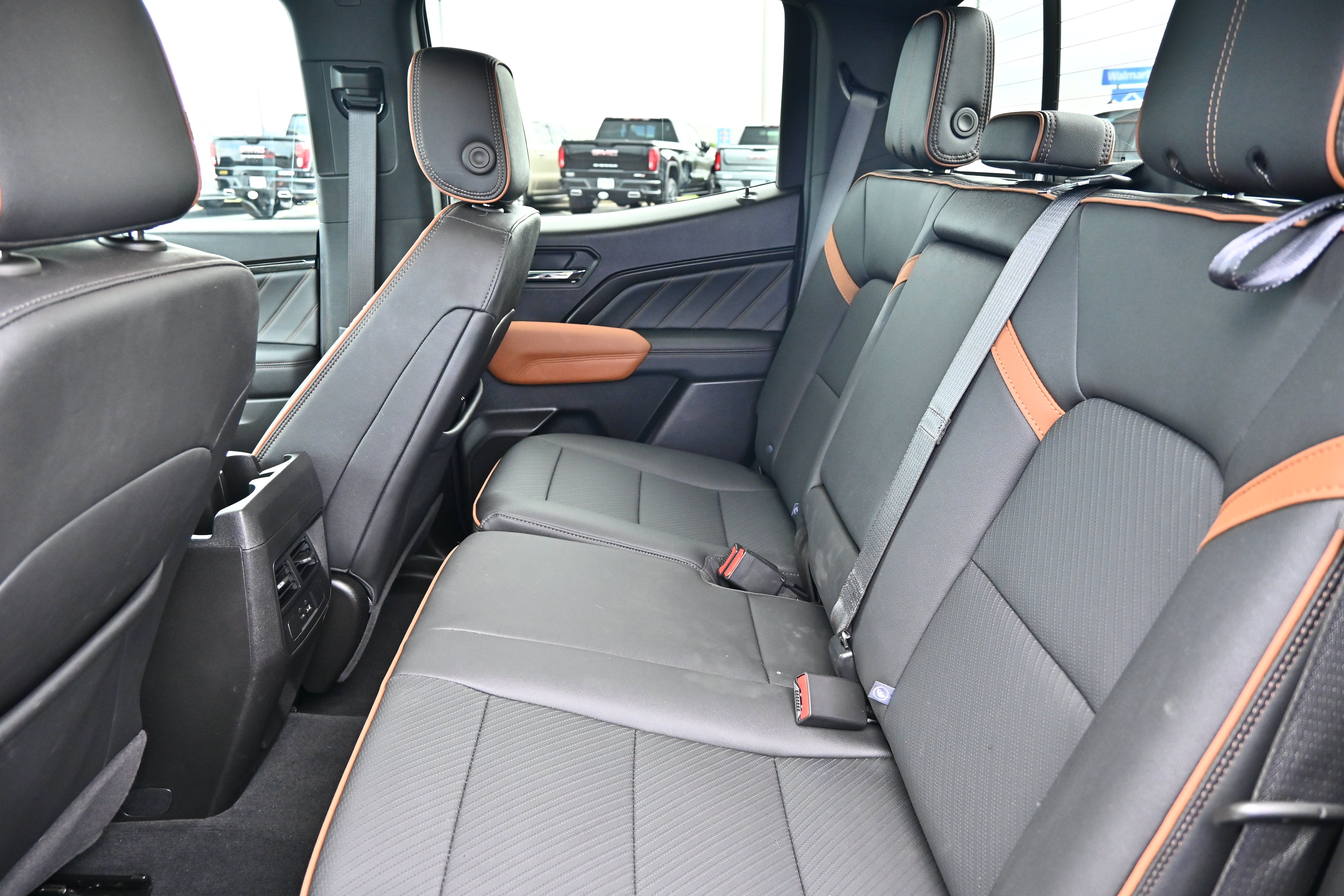 2025 GMC Canyon AT4