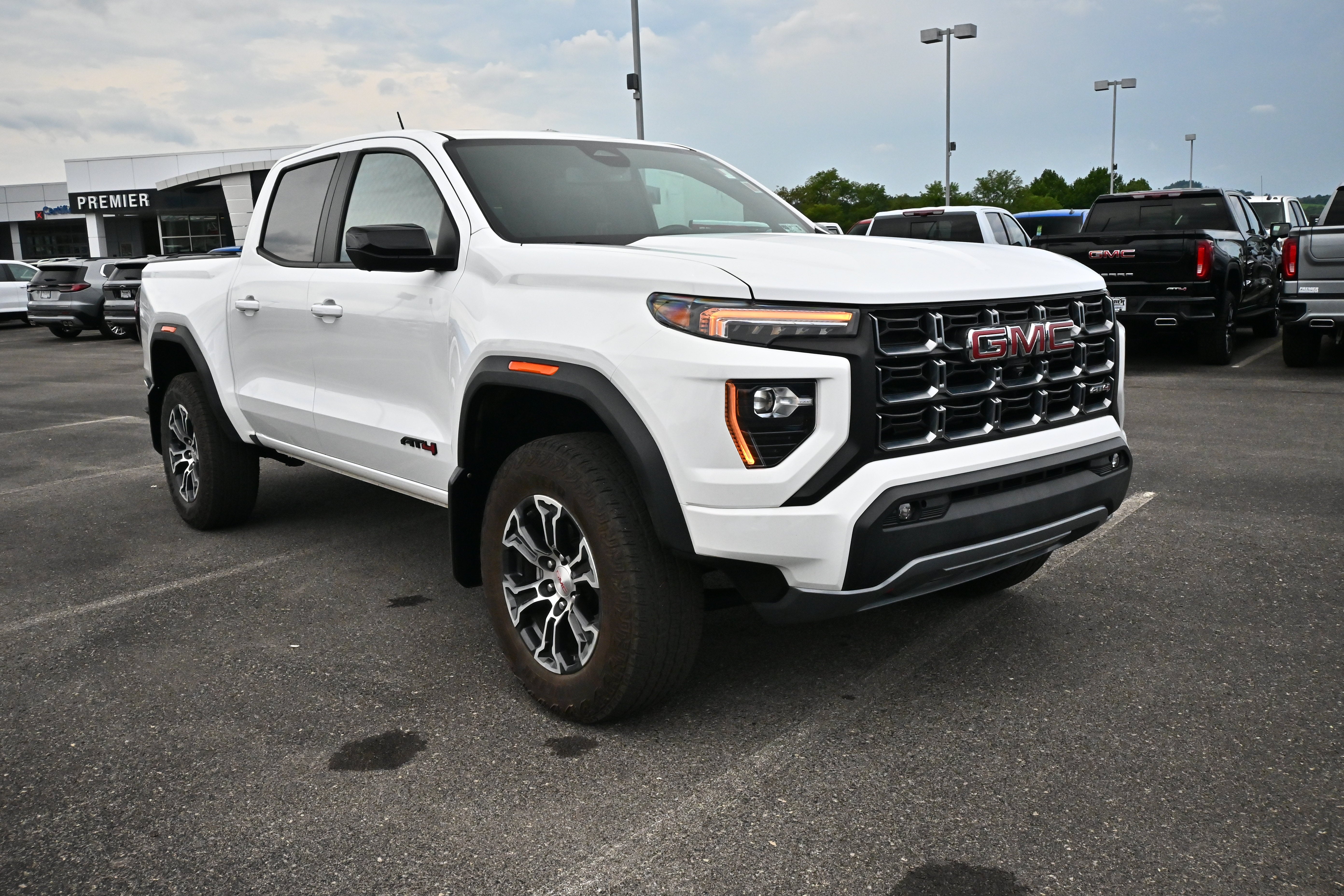 2025 GMC Canyon AT4