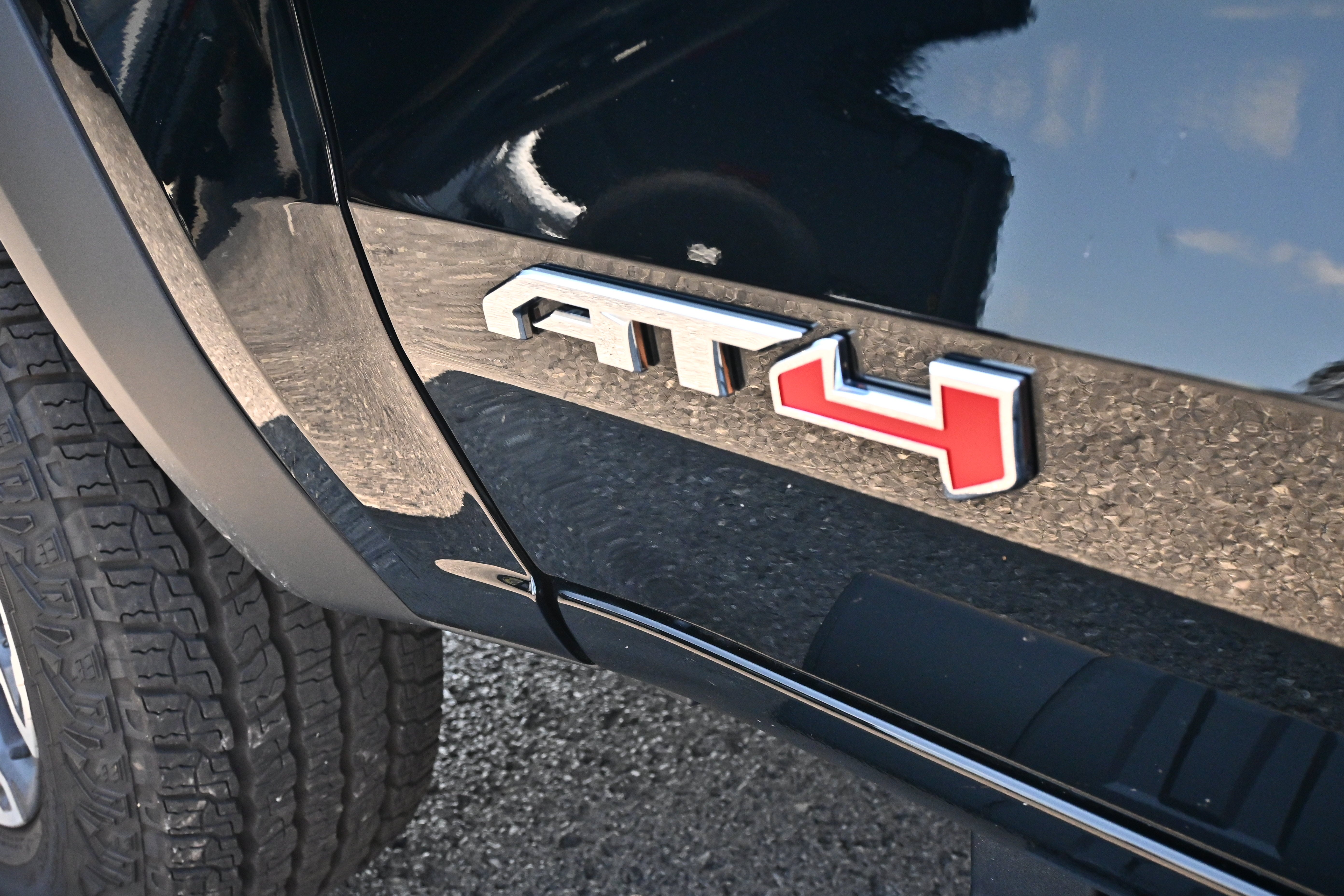 2024 GMC Canyon AT4