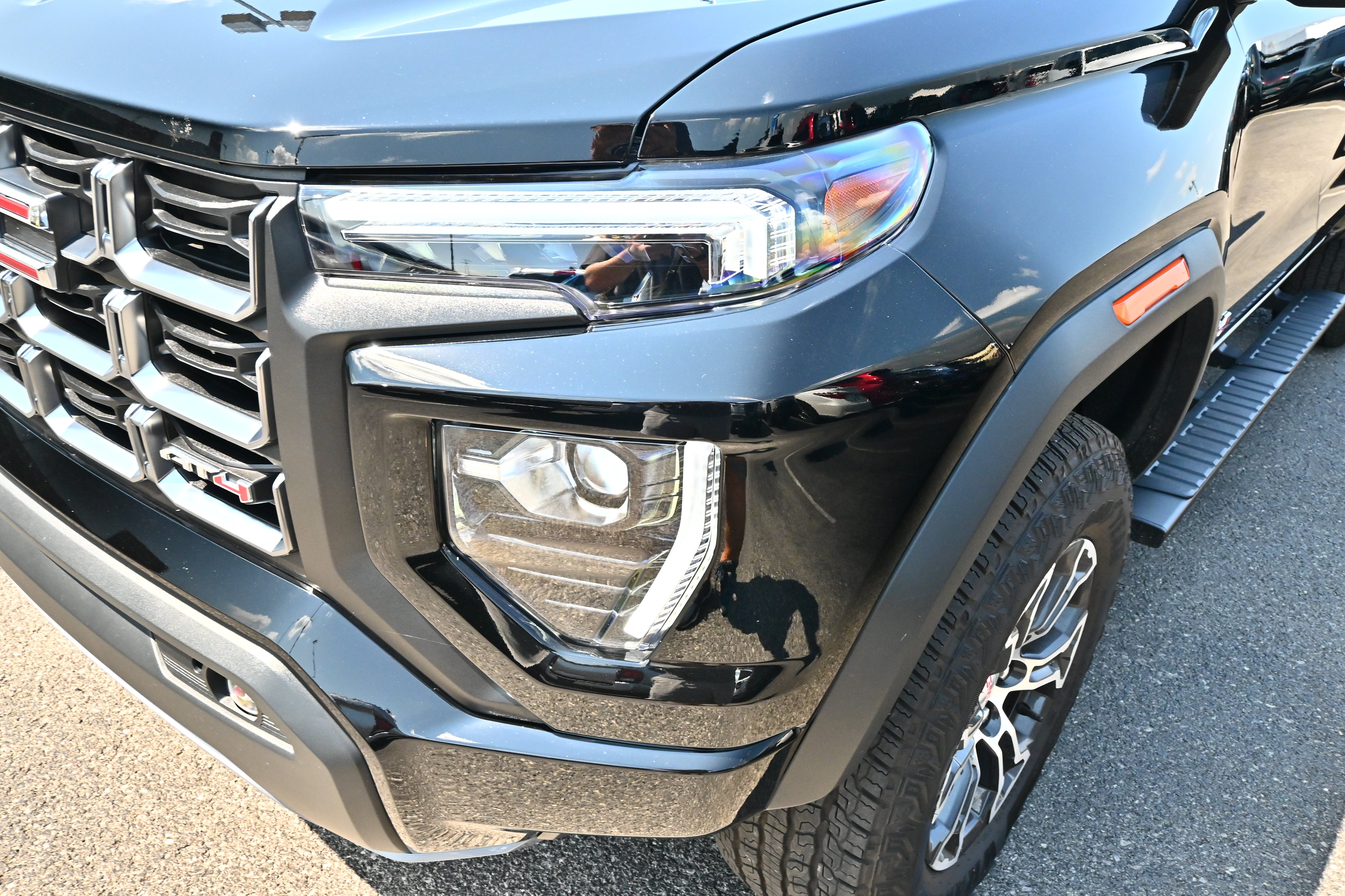 2024 GMC Canyon AT4