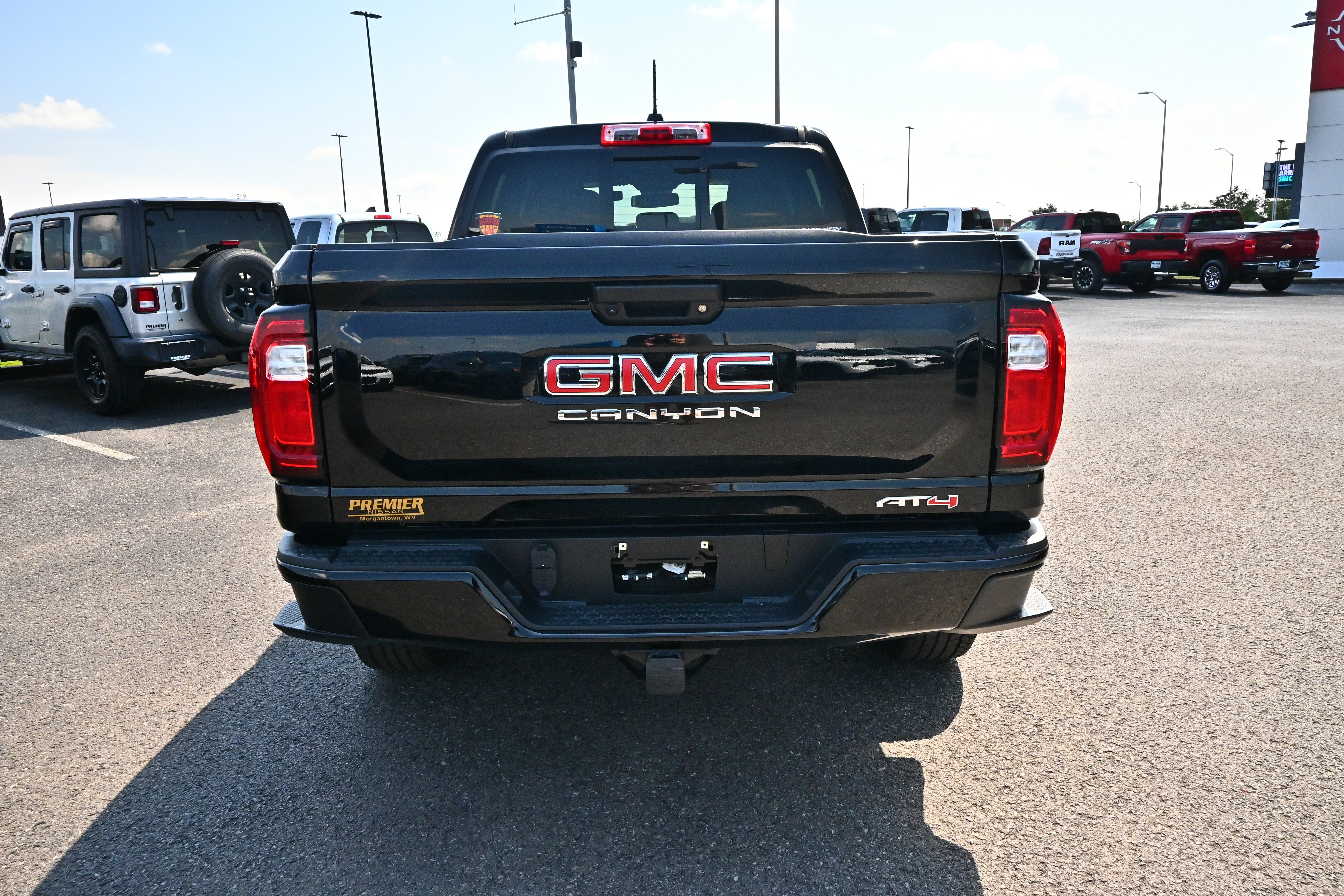 2024 GMC Canyon AT4