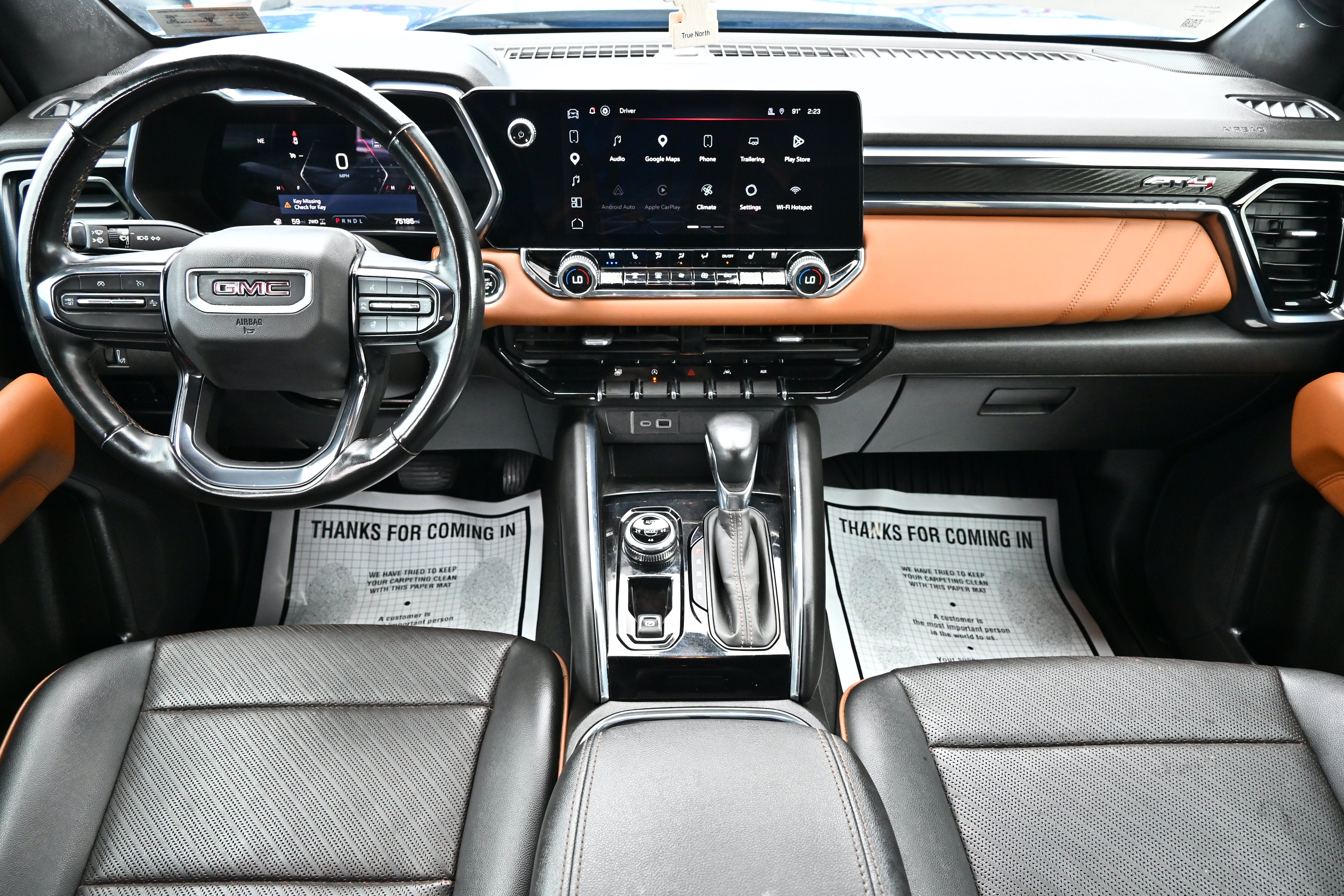 2023 GMC Canyon 4WD AT4