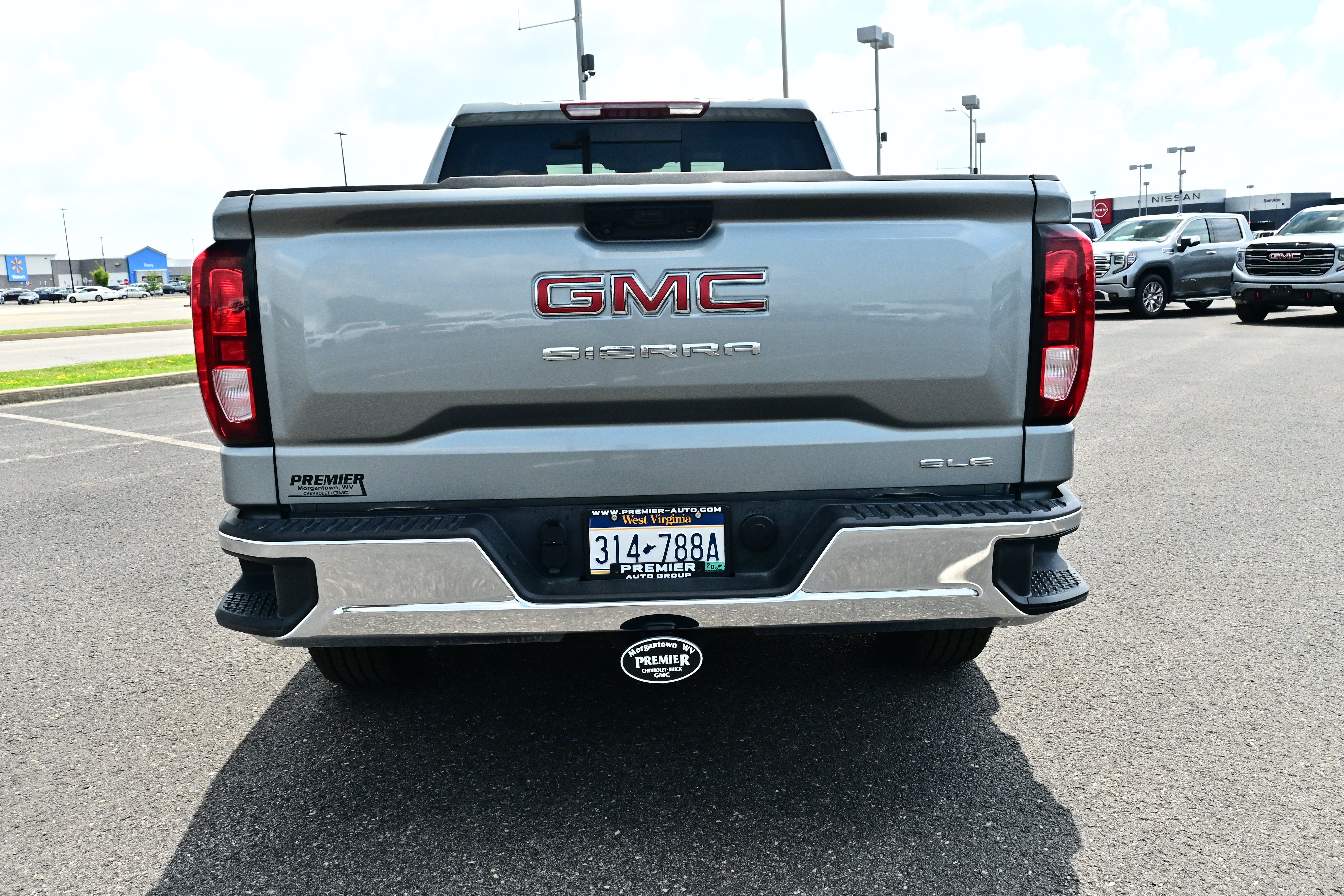 2026 GMC Sierra 1500 SLE