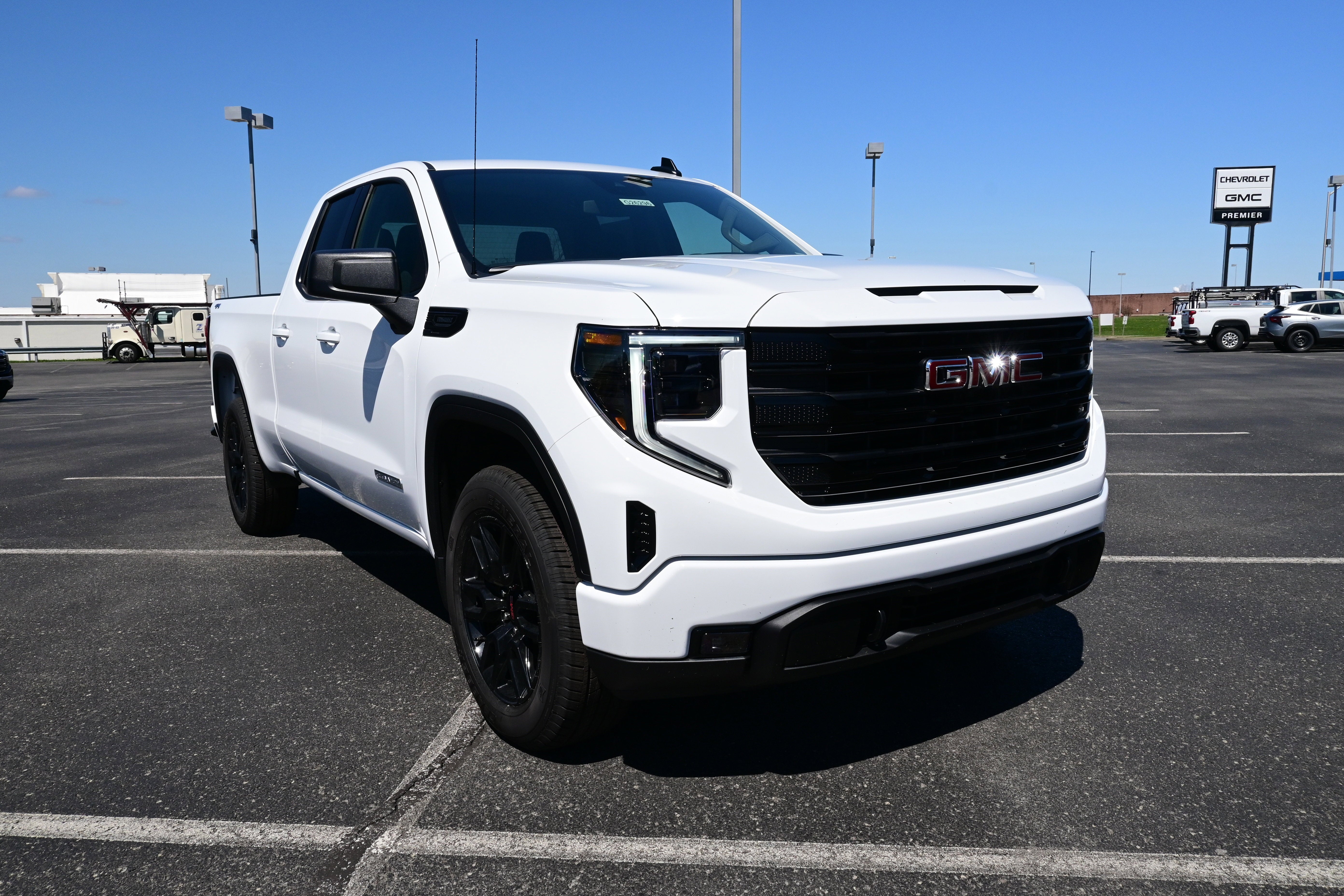 2026 GMC Sierra 1500 Elevation