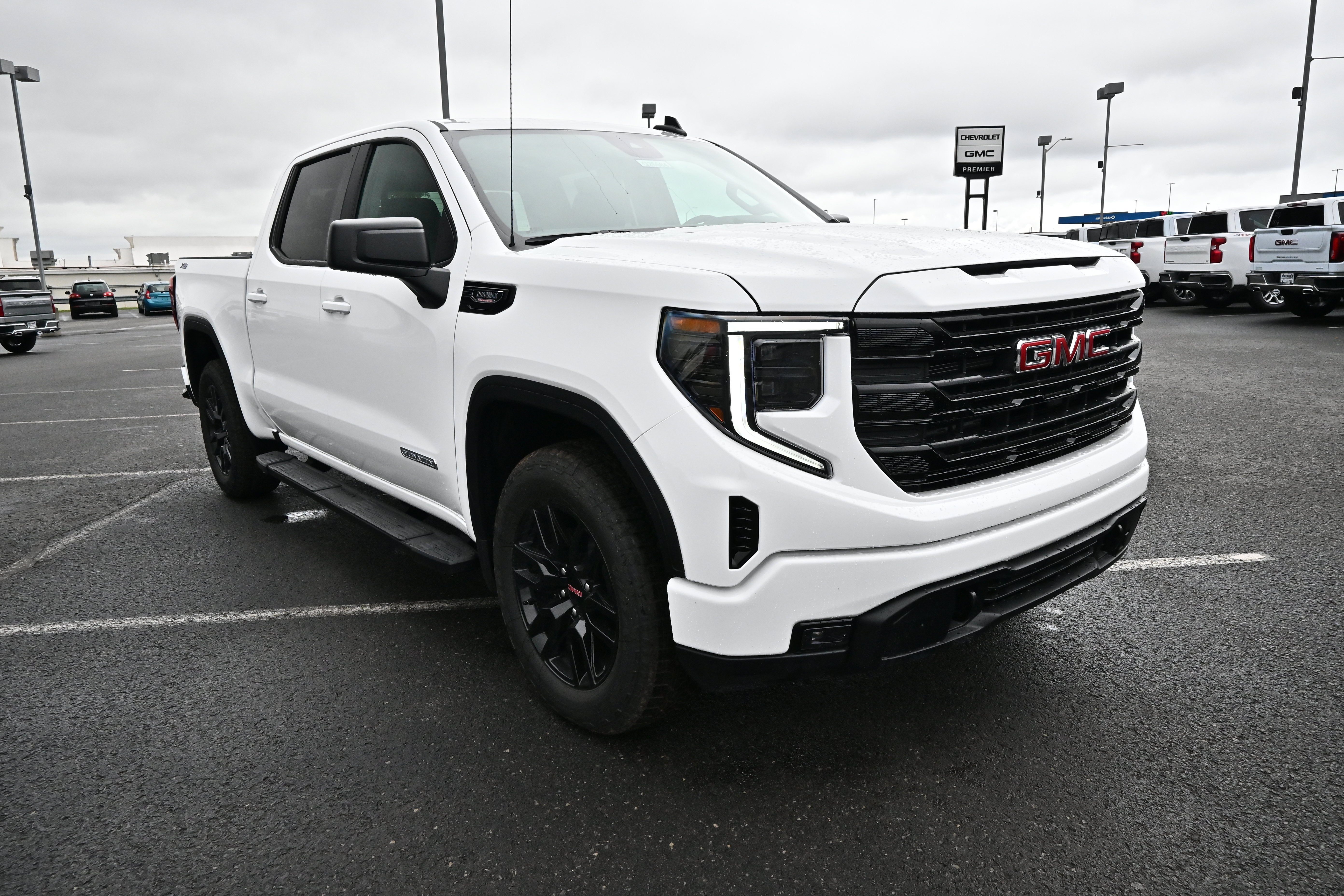 2026 GMC Sierra 1500 Elevation