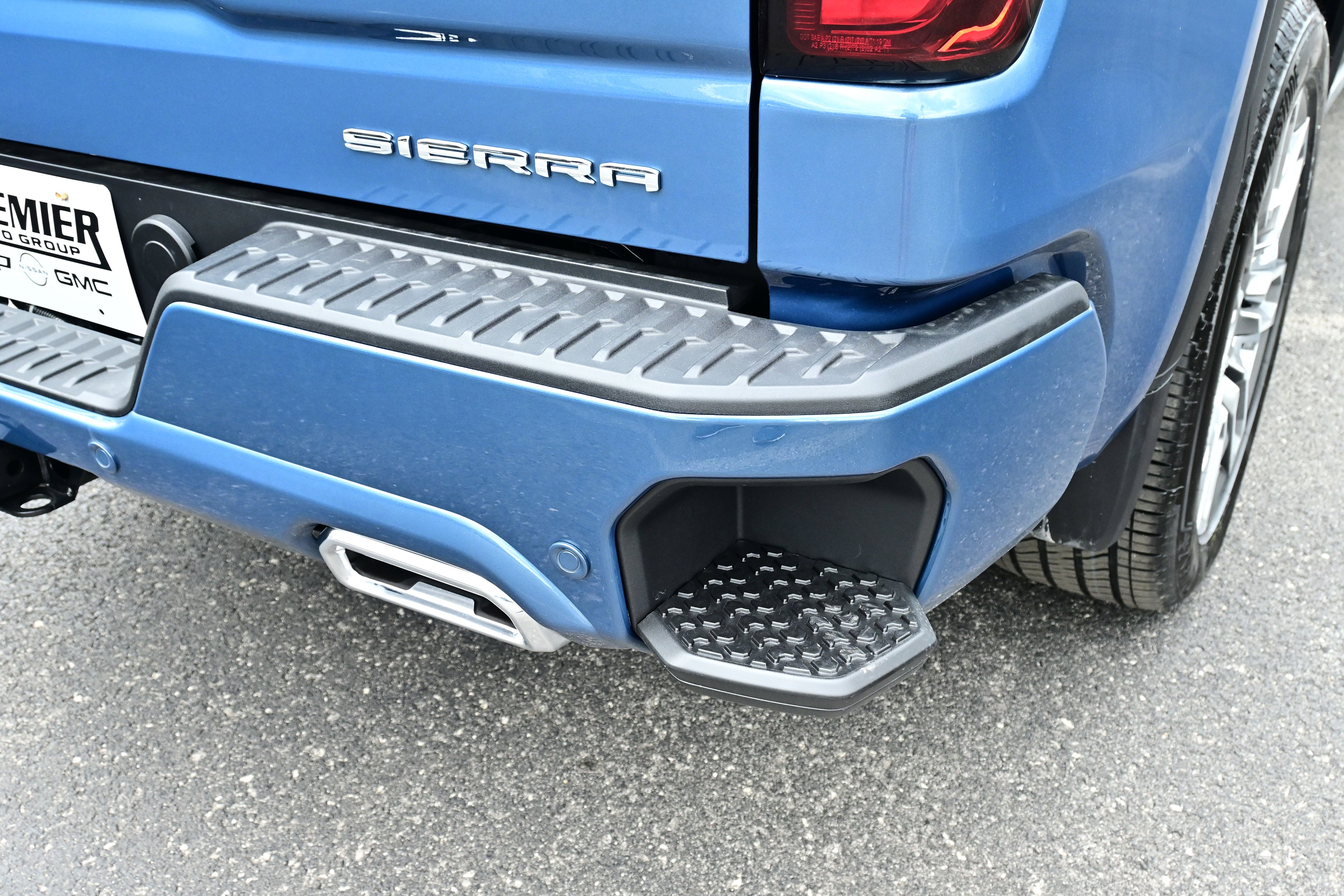 2026 GMC Sierra 1500 Denali Ultimate - Photo 10