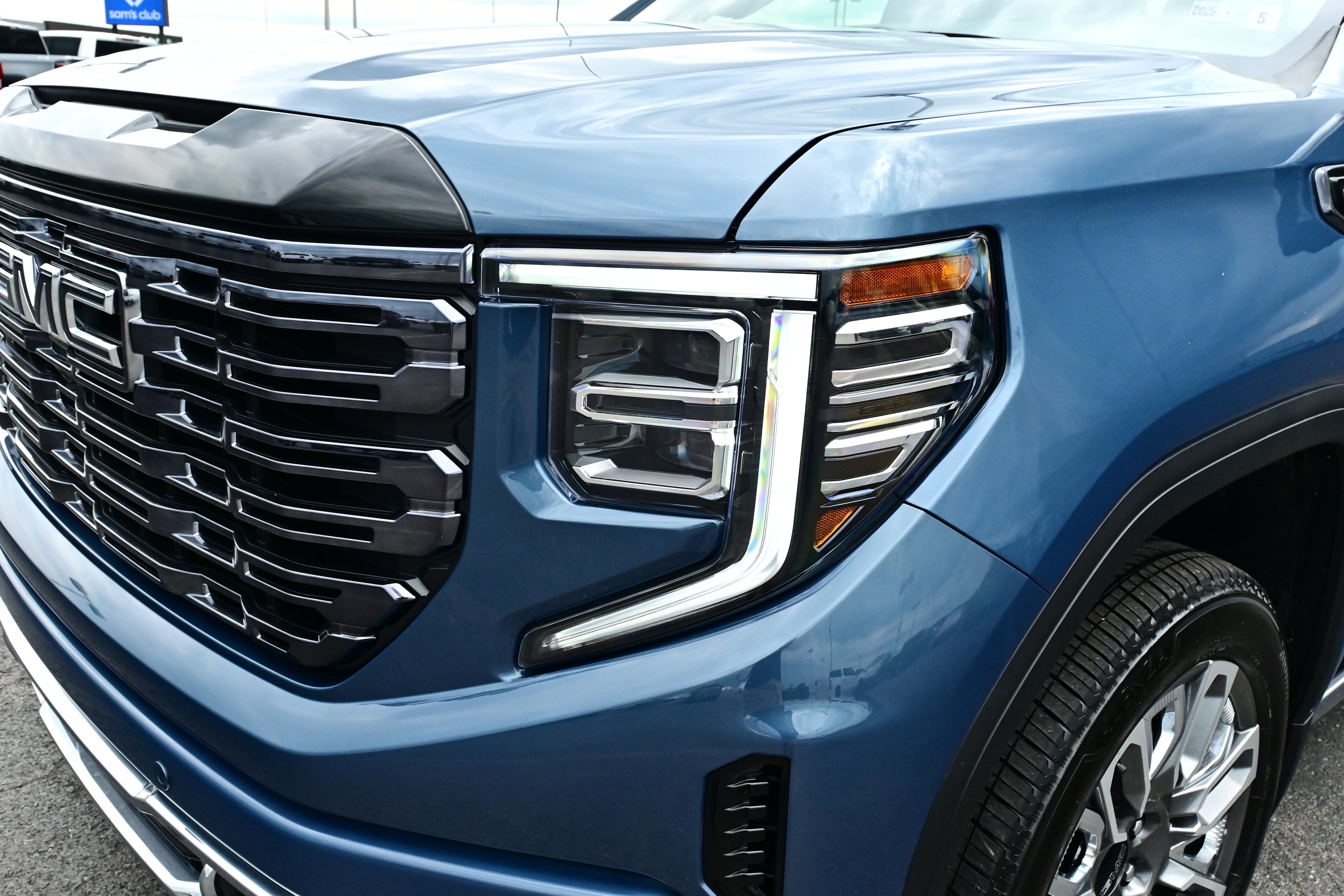 2026 GMC Sierra 1500 Denali Ultimate - Photo 16