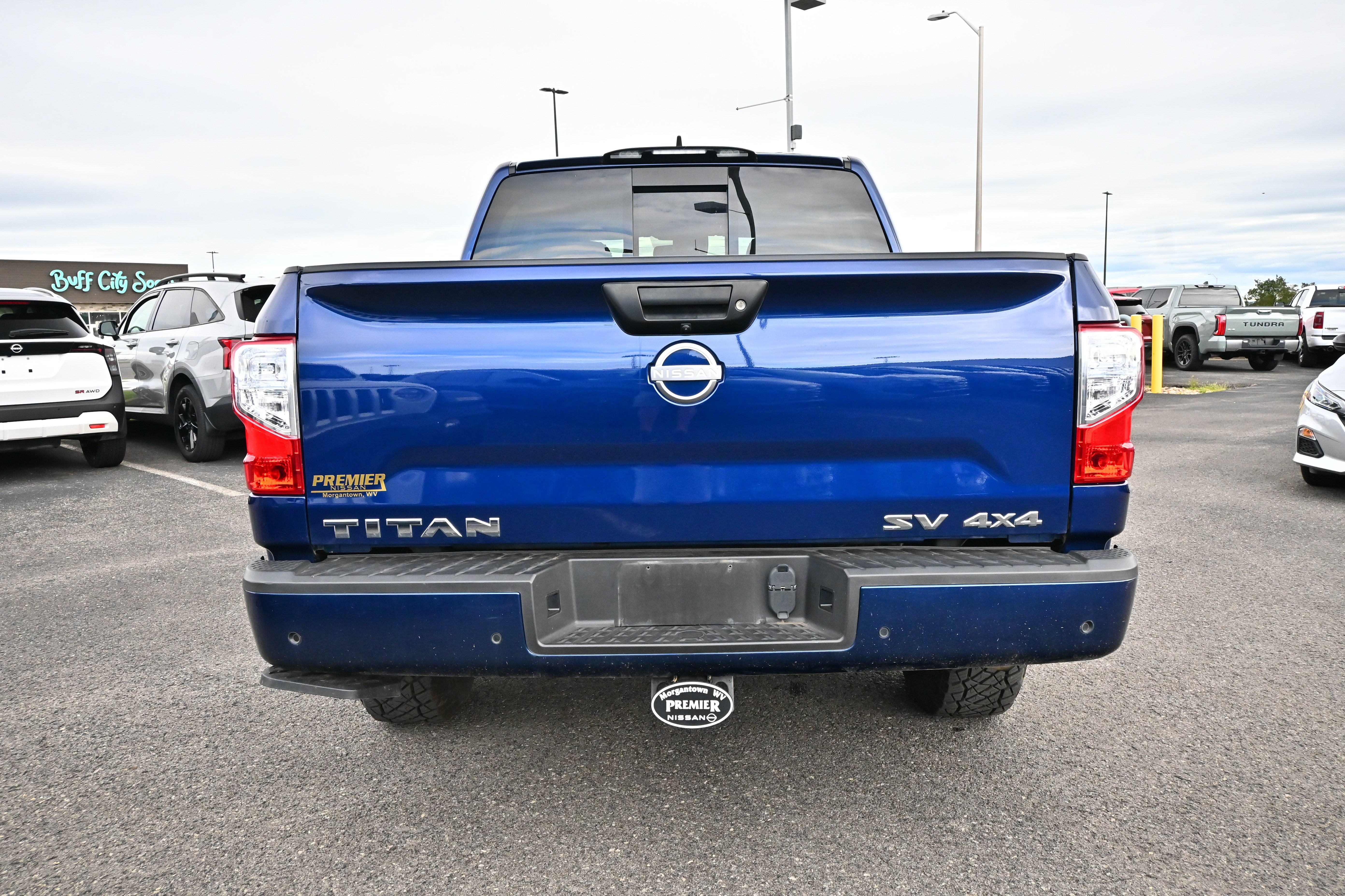 2024 Nissan Titan SV