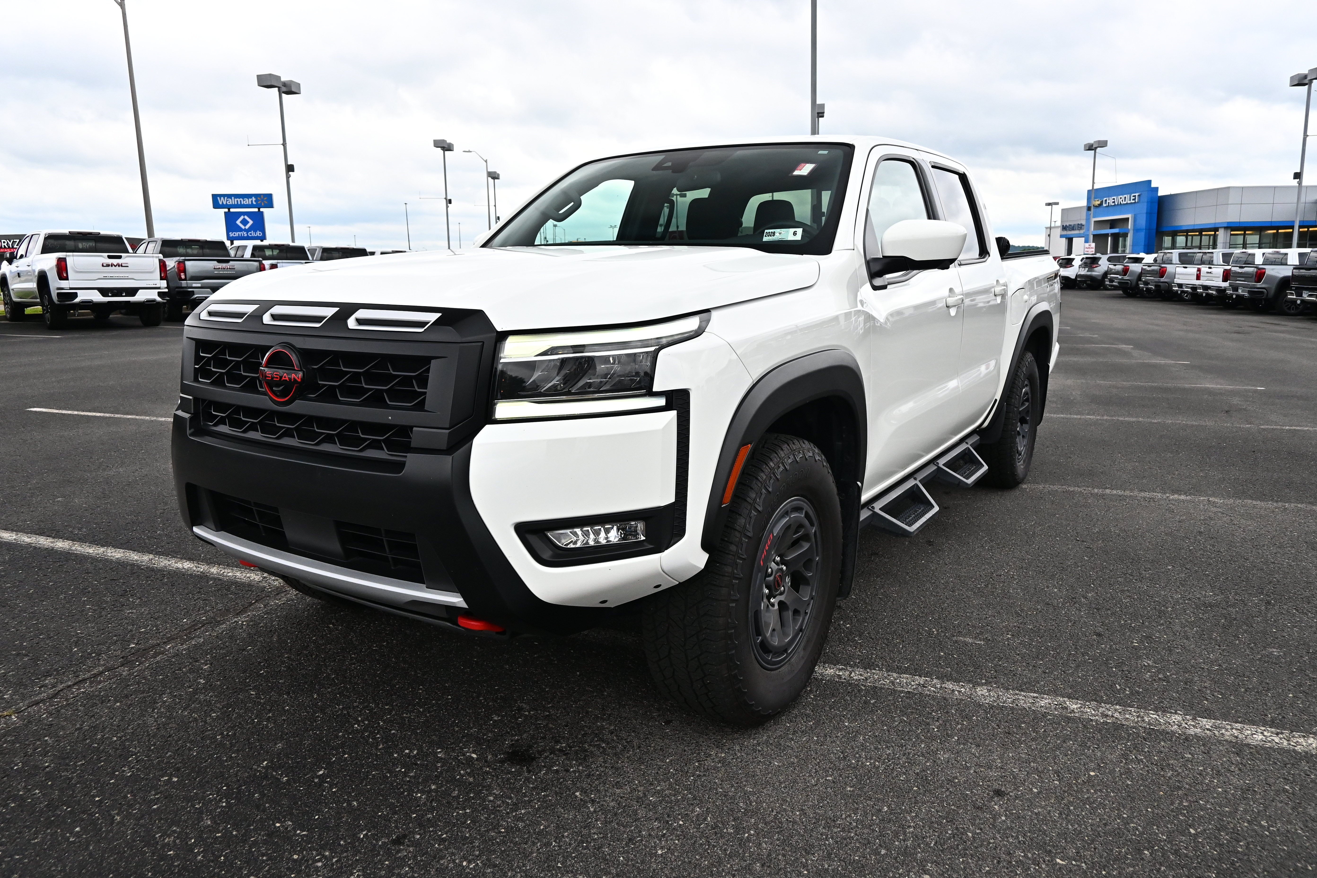 2025 Nissan Frontier PRO-4X