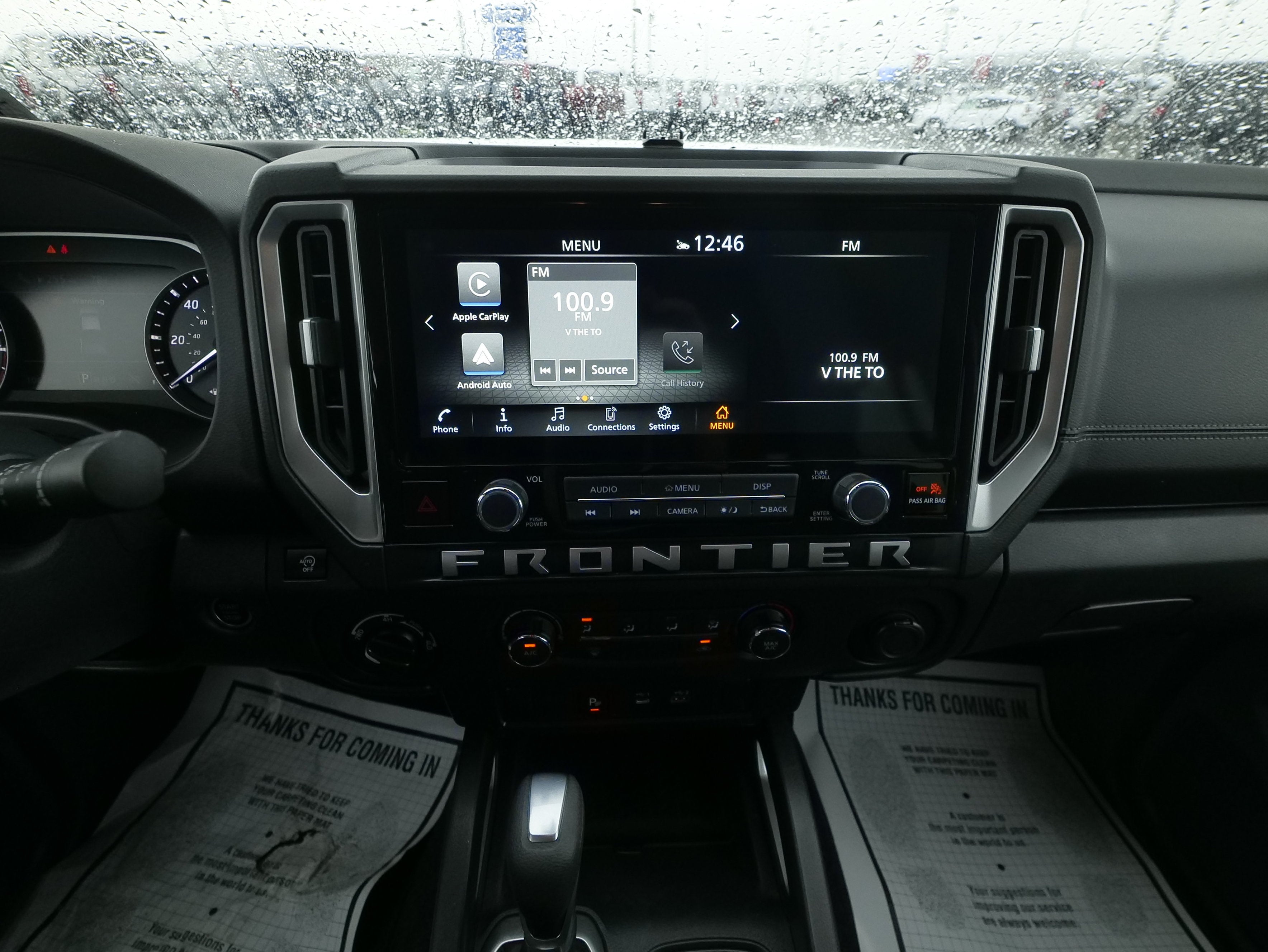 2025 Nissan Frontier SV