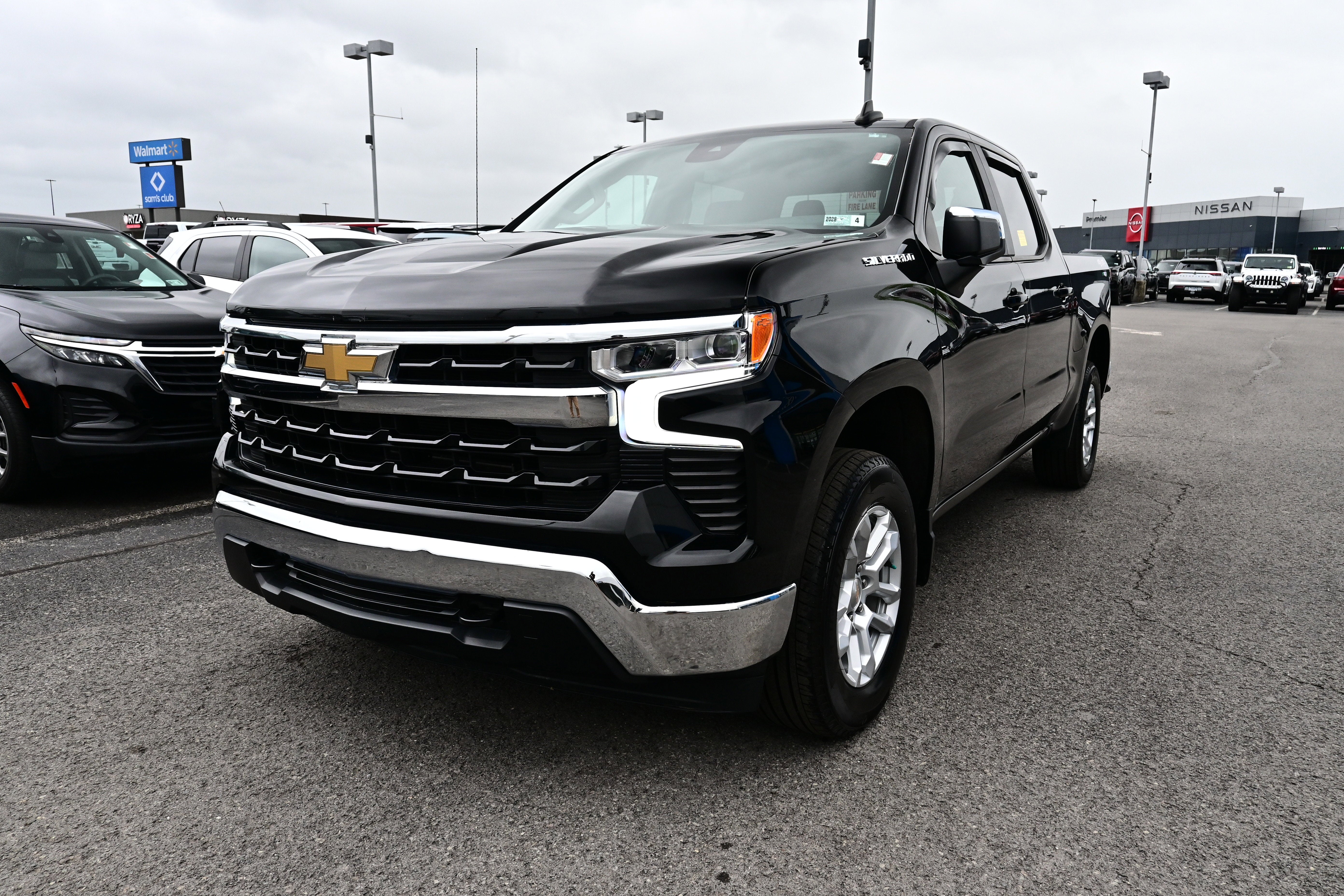 2023 Chevrolet Silverado 1500 LT (2FL)