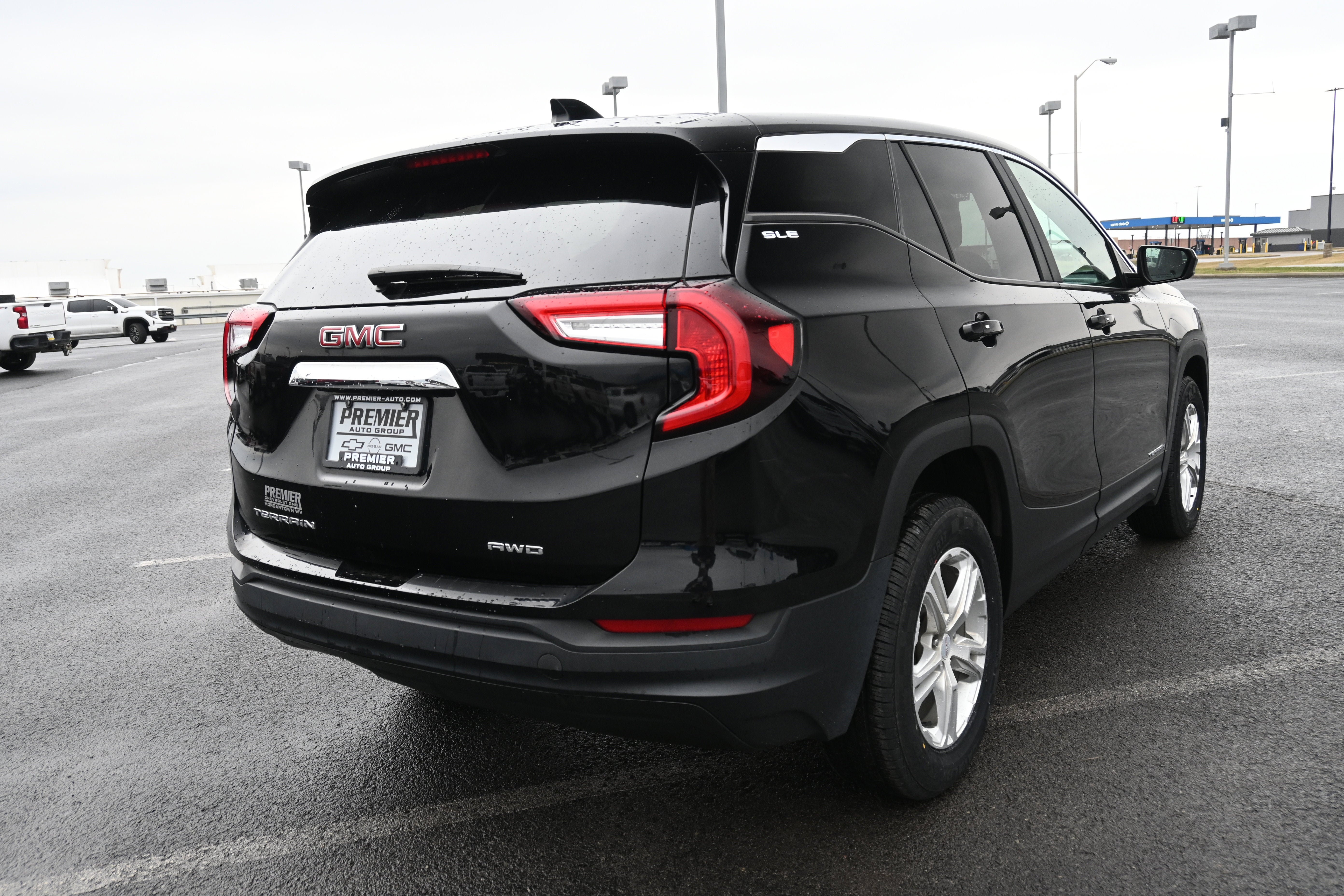 2023 GMC Terrain SLE