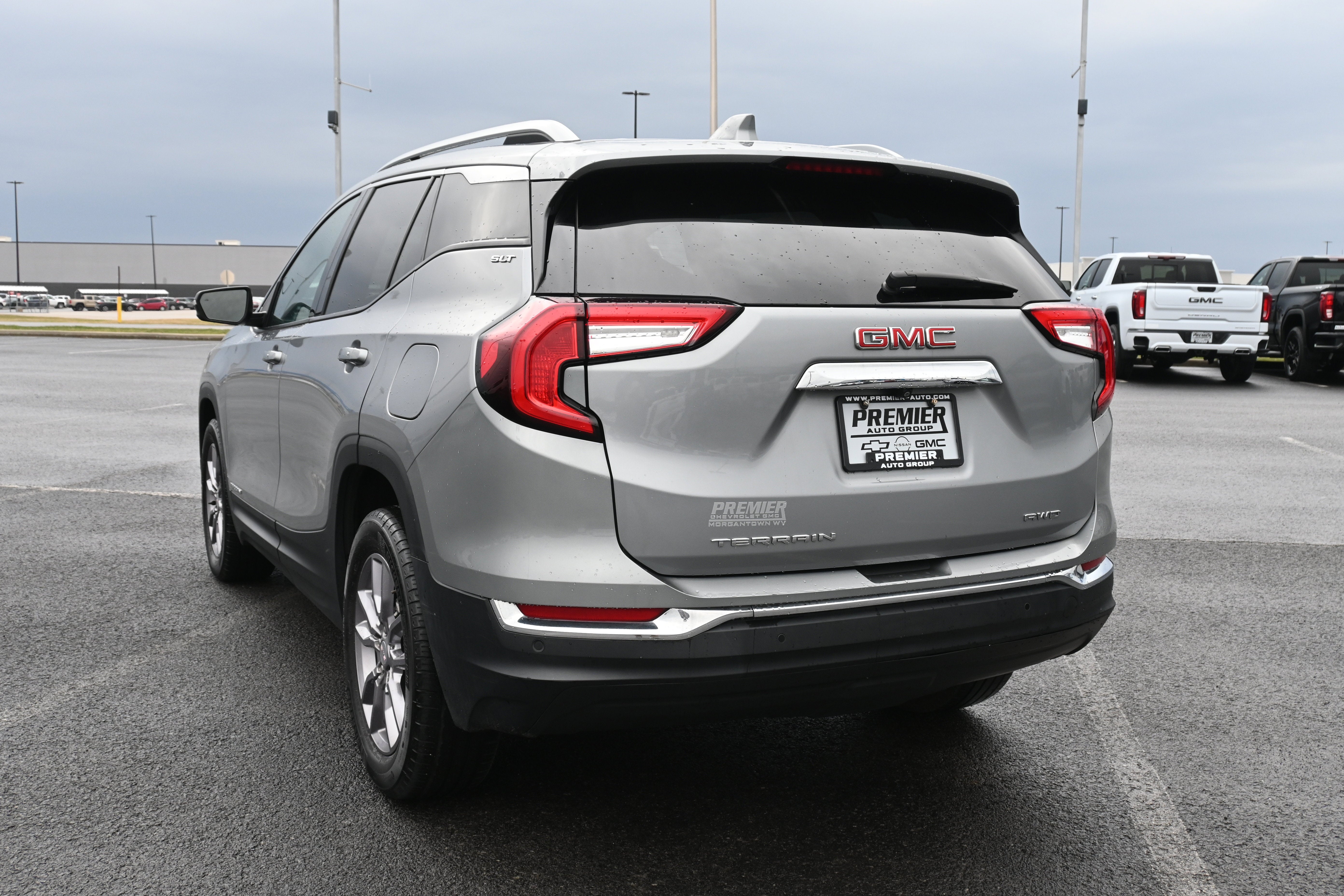 2023 GMC Terrain SLT