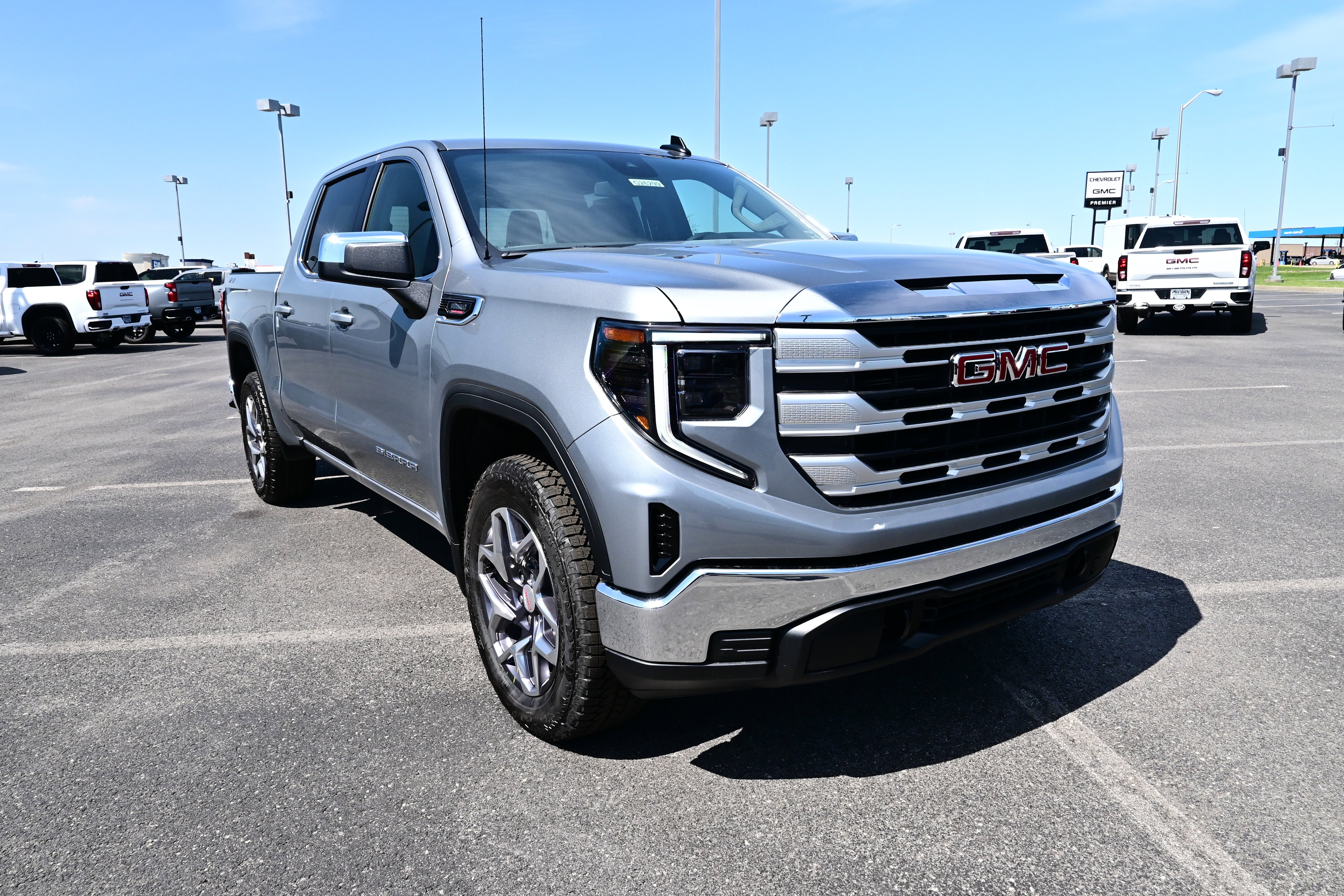 2026 GMC Sierra 1500 SLE