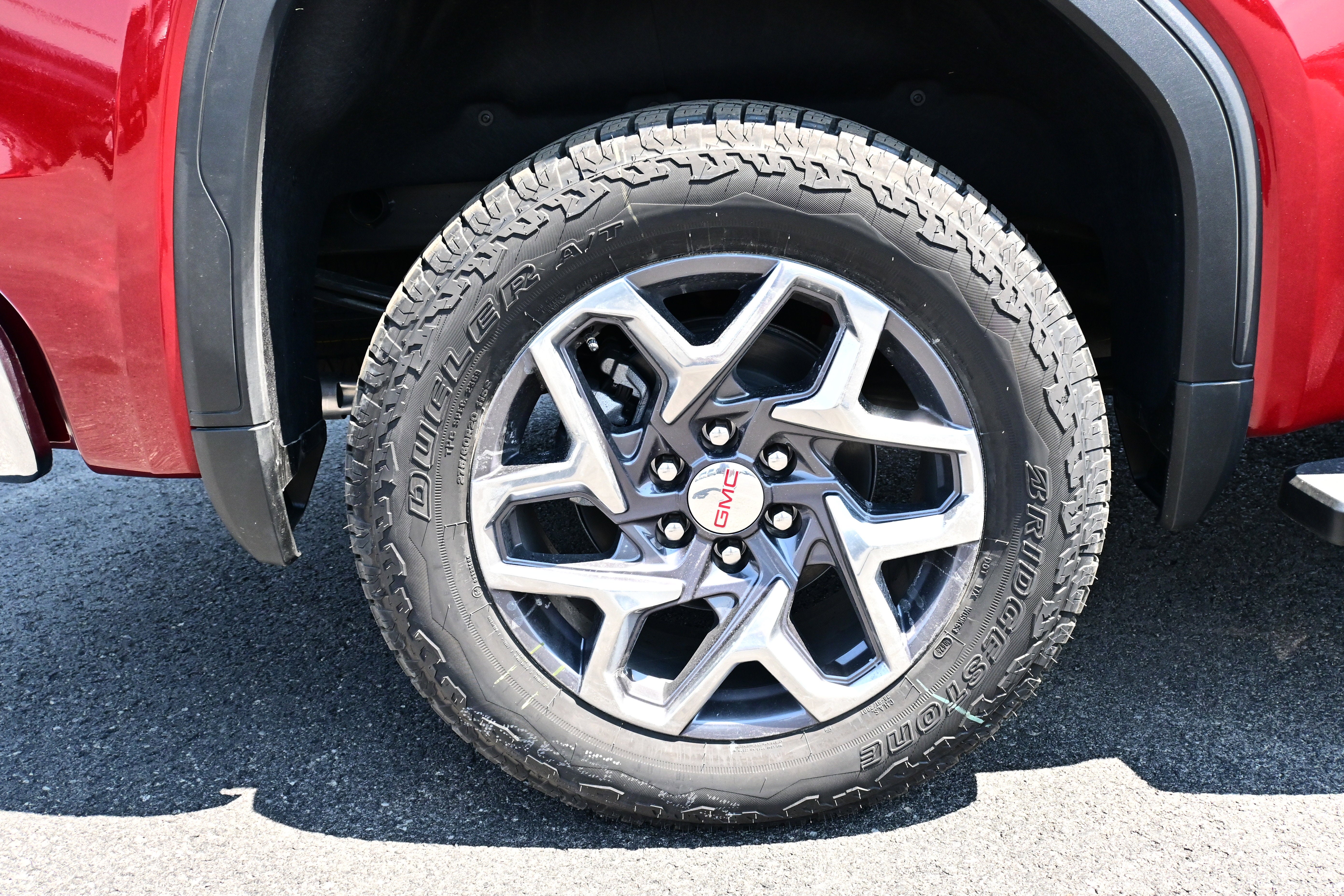2026 GMC Sierra 1500 SLT - Photo 10