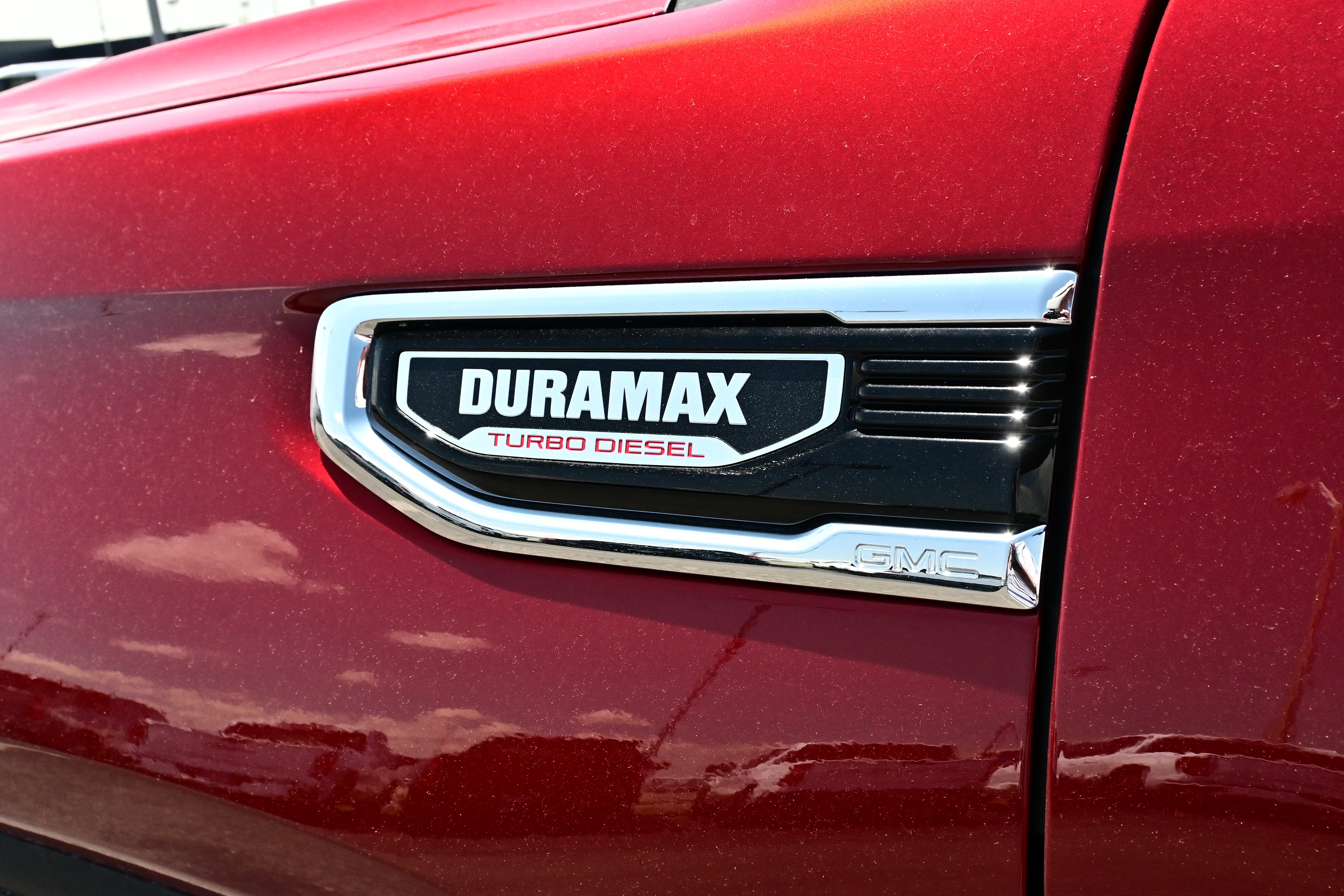 2026 GMC Sierra 1500 SLT - Photo 14