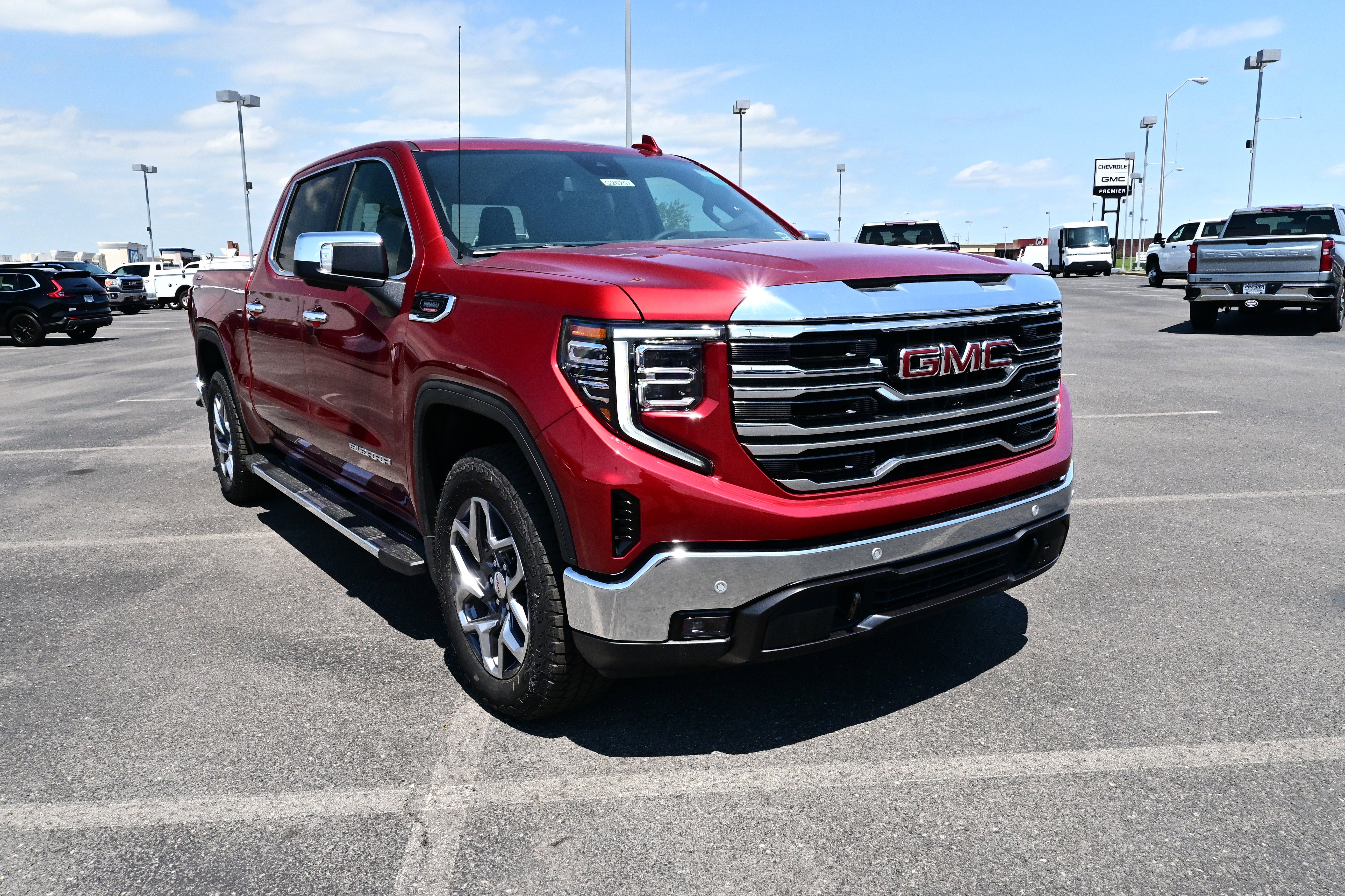 2026 GMC Sierra 1500 SLT - Photo 2