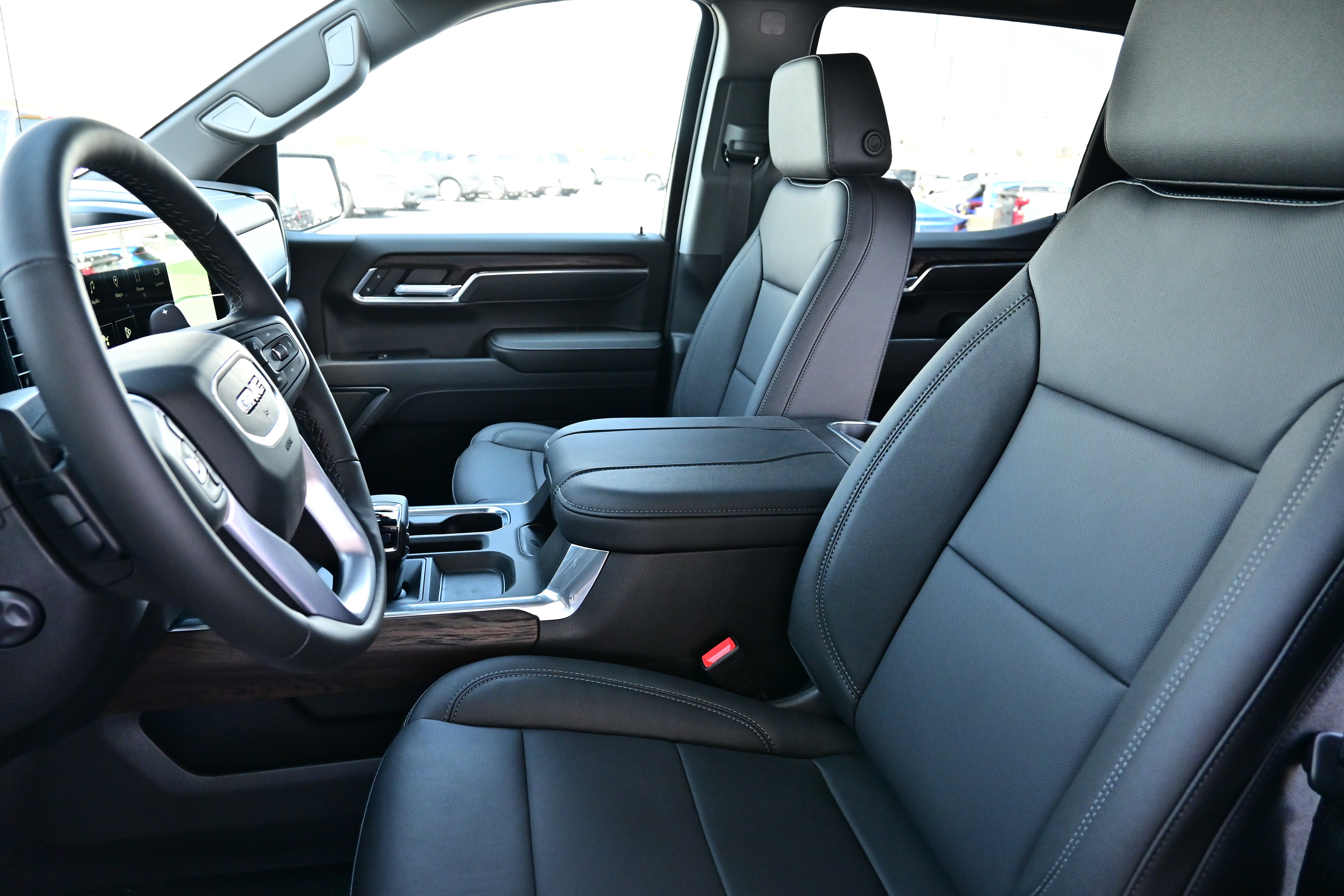 2026 GMC Sierra 1500 SLT - Photo 23