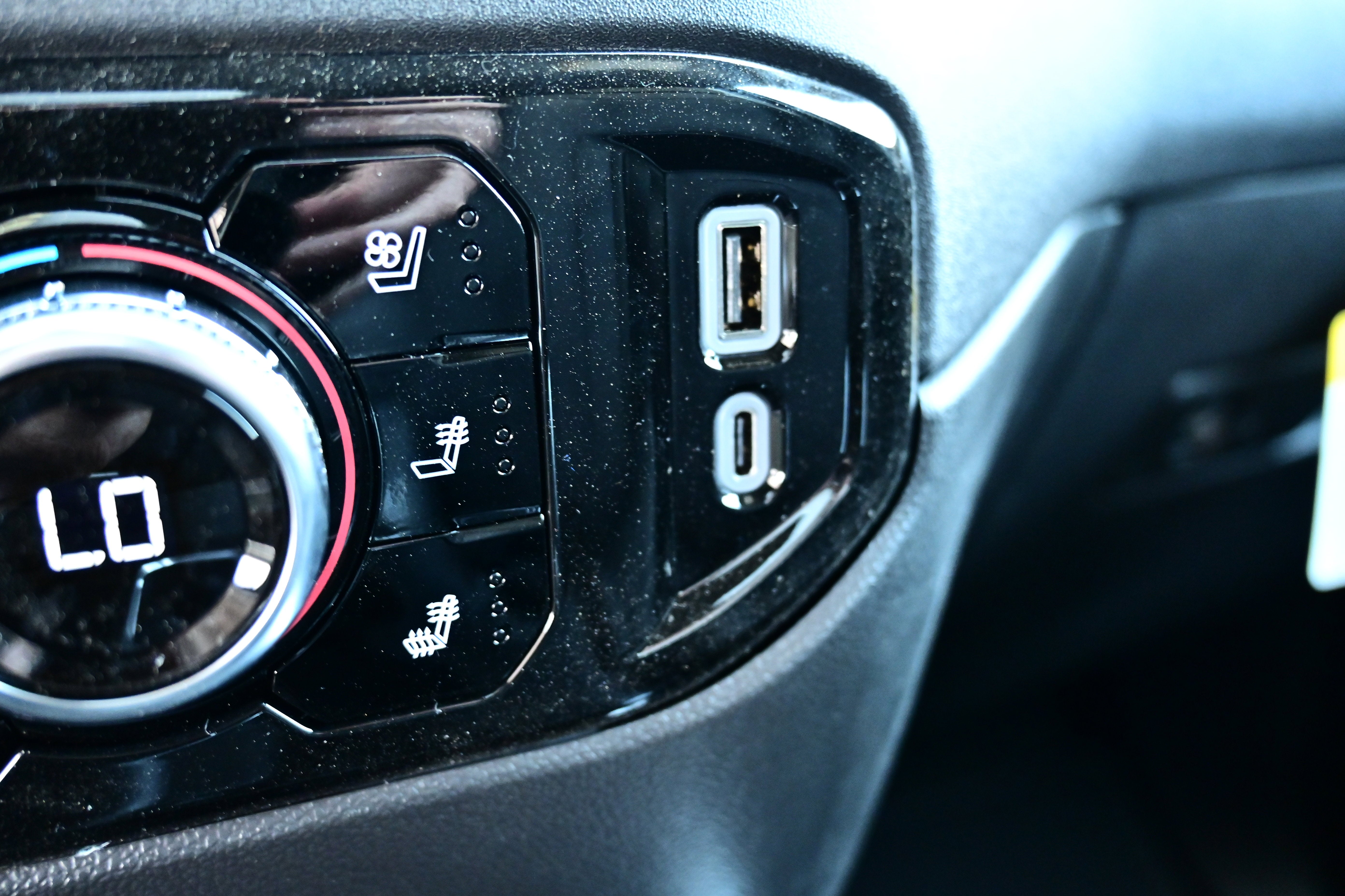 2026 GMC Sierra 1500 SLT - Photo 29