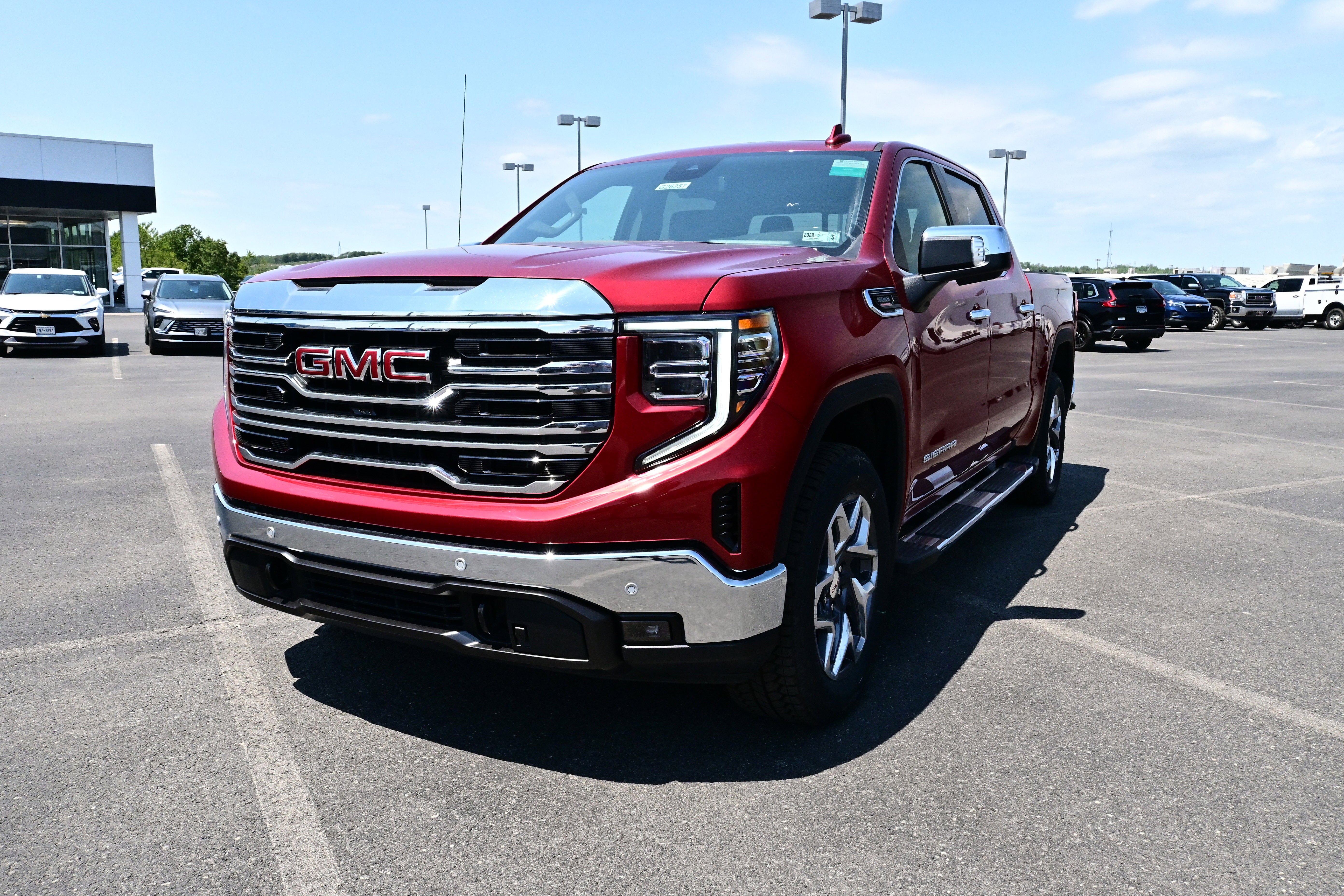 2026 GMC Sierra 1500 SLT - Photo 4