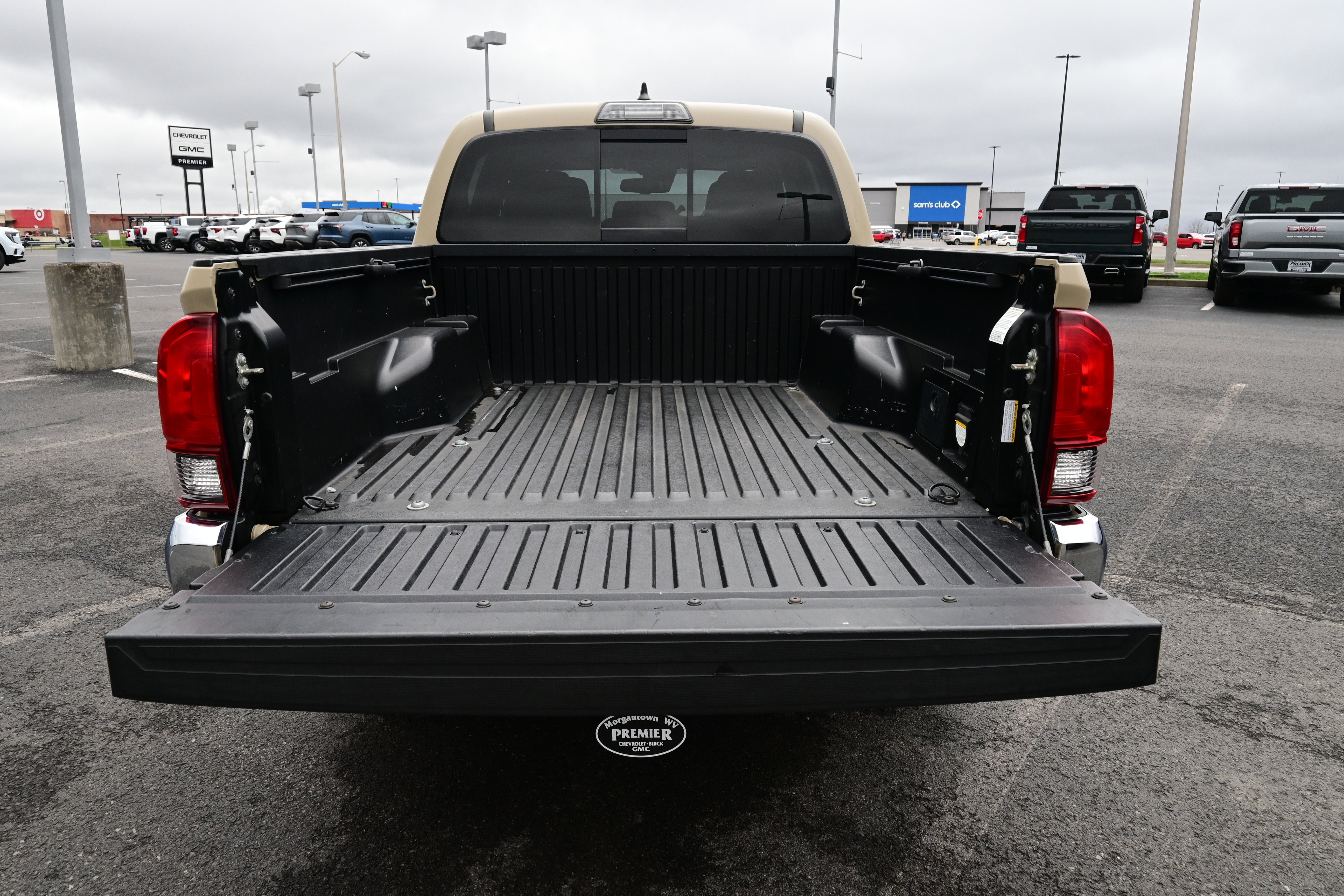 2019 Toyota Tacoma 4WD SR