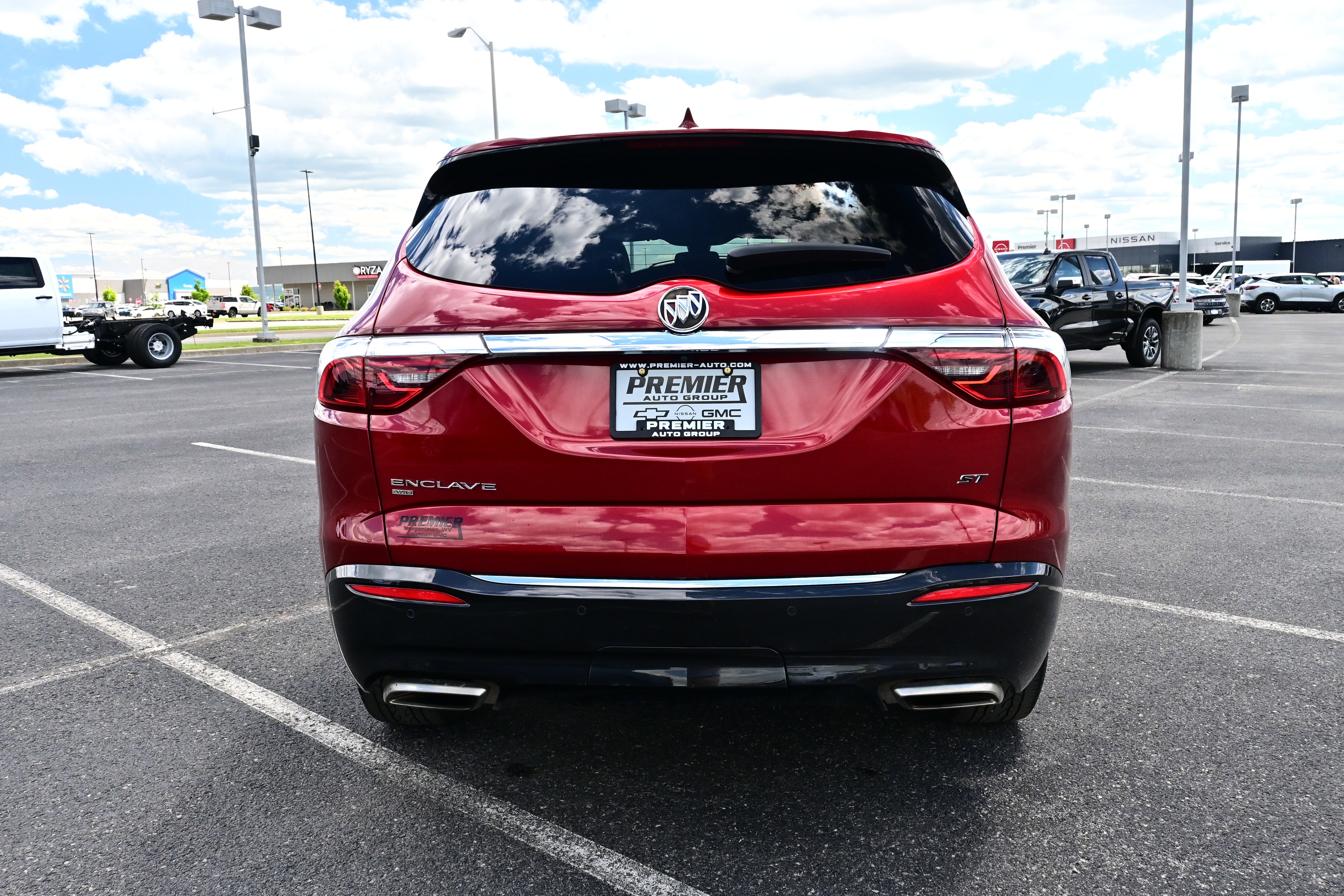 2023 Buick Enclave Essence
