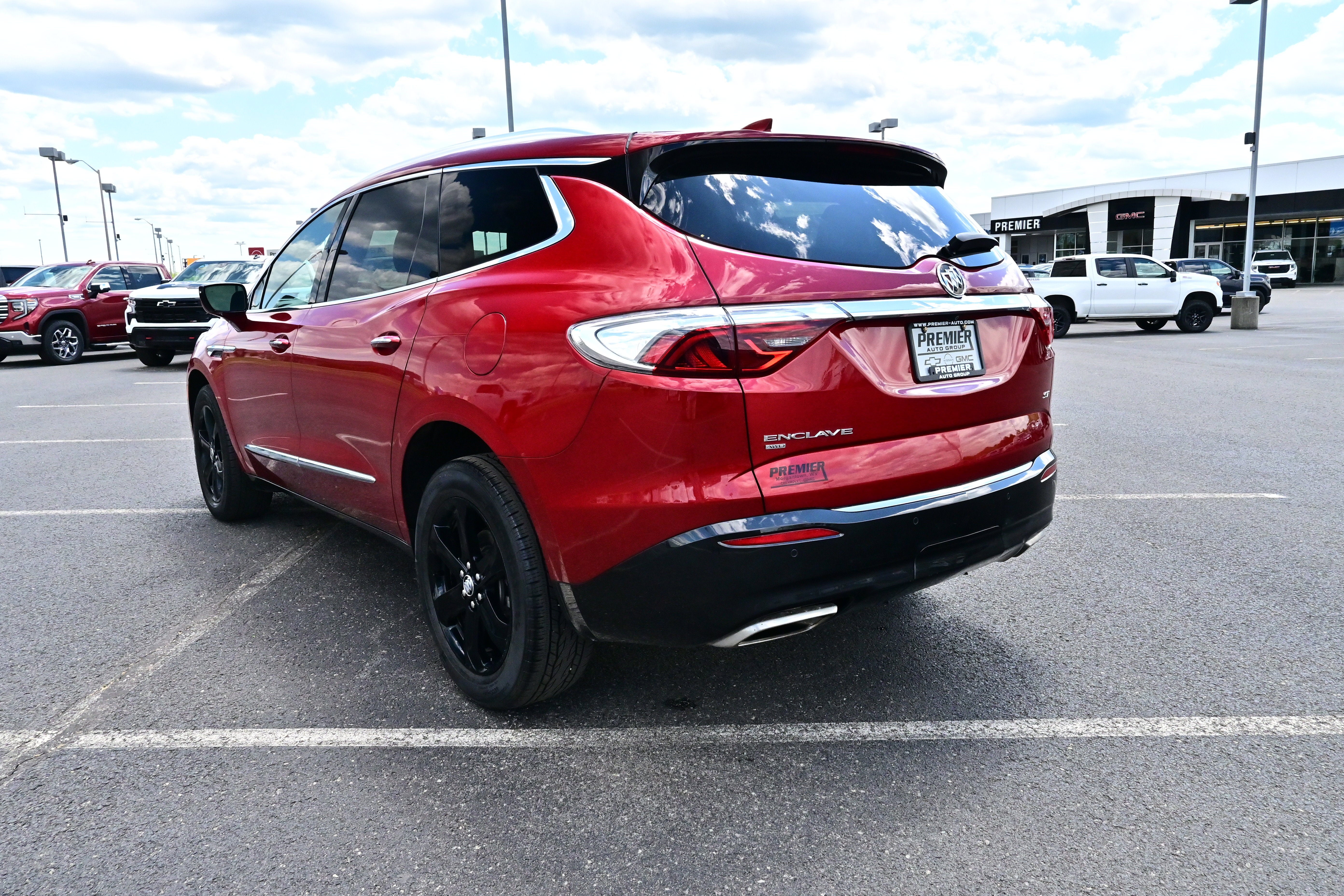2023 Buick Enclave Essence