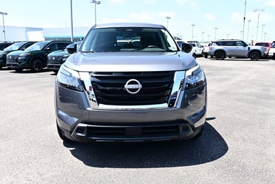 2025 Nissan Pathfinder S