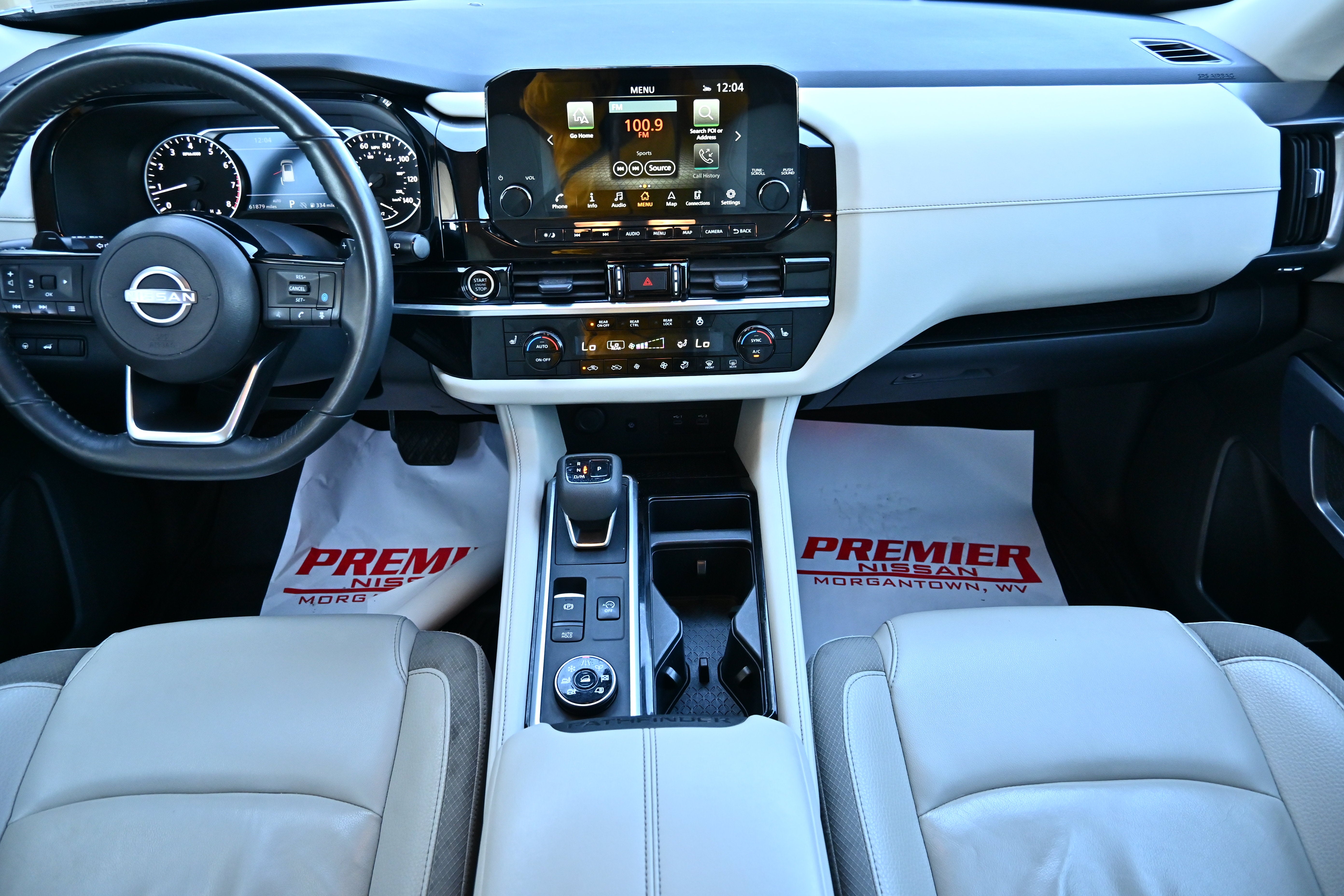 2023 Nissan Pathfinder SL