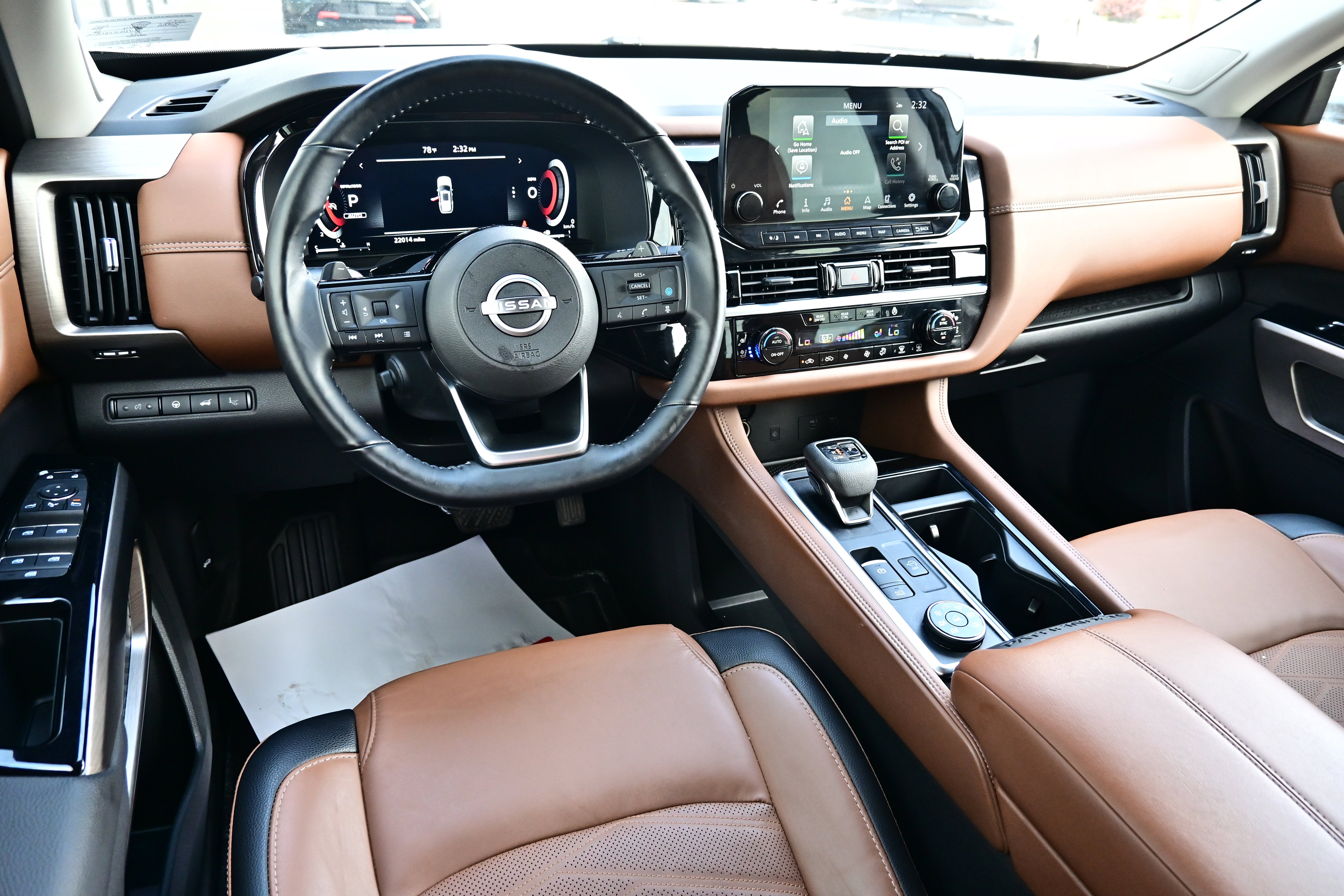 2025 Nissan Pathfinder Platinum