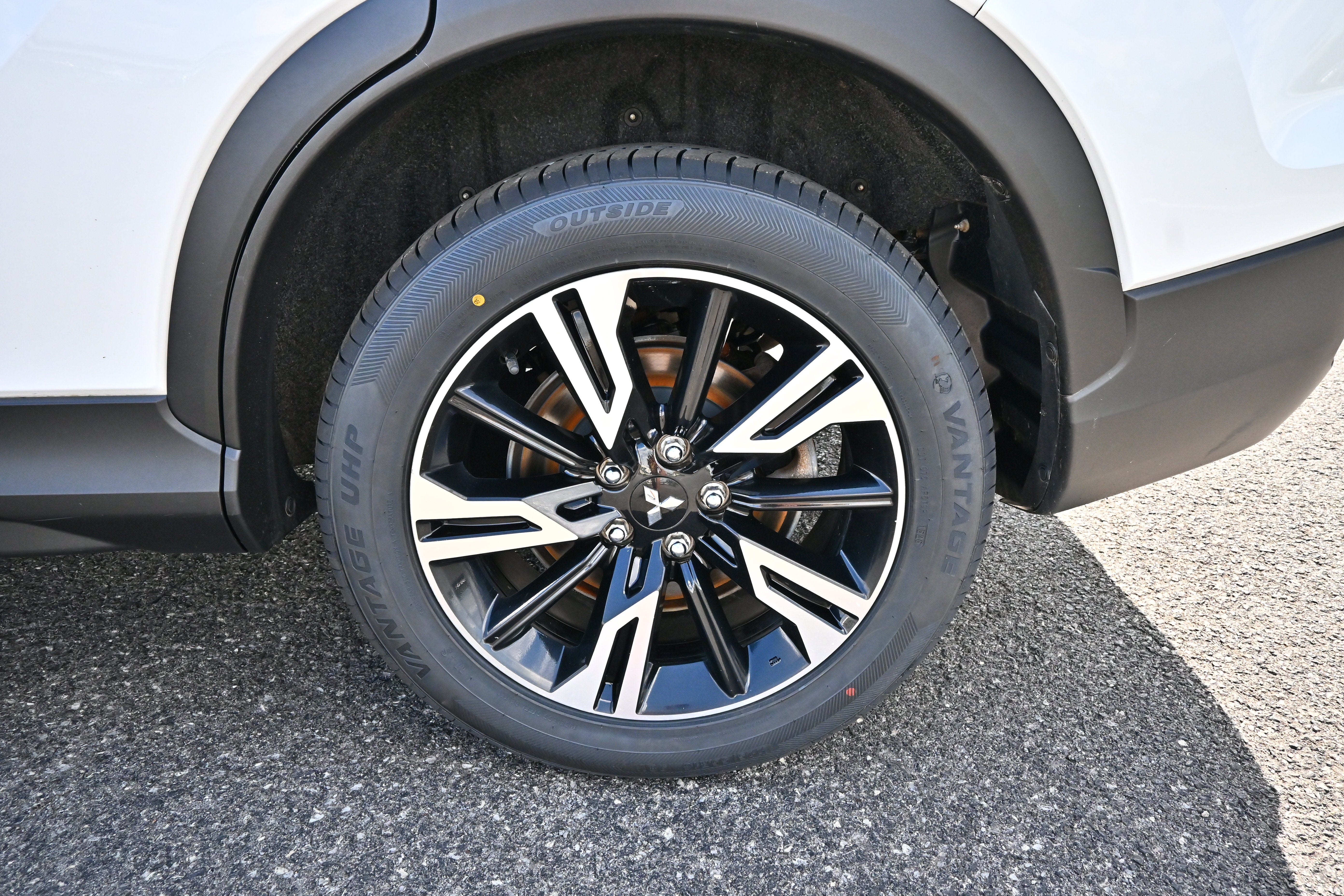 2024 Mitsubishi Eclipse Cross SE