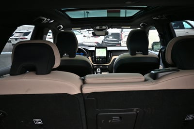 2026 Volvo XC60 Plus