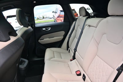 2026 Volvo XC60 Plus
