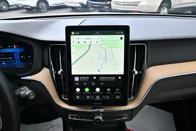 2026 Volvo XC60 Plus