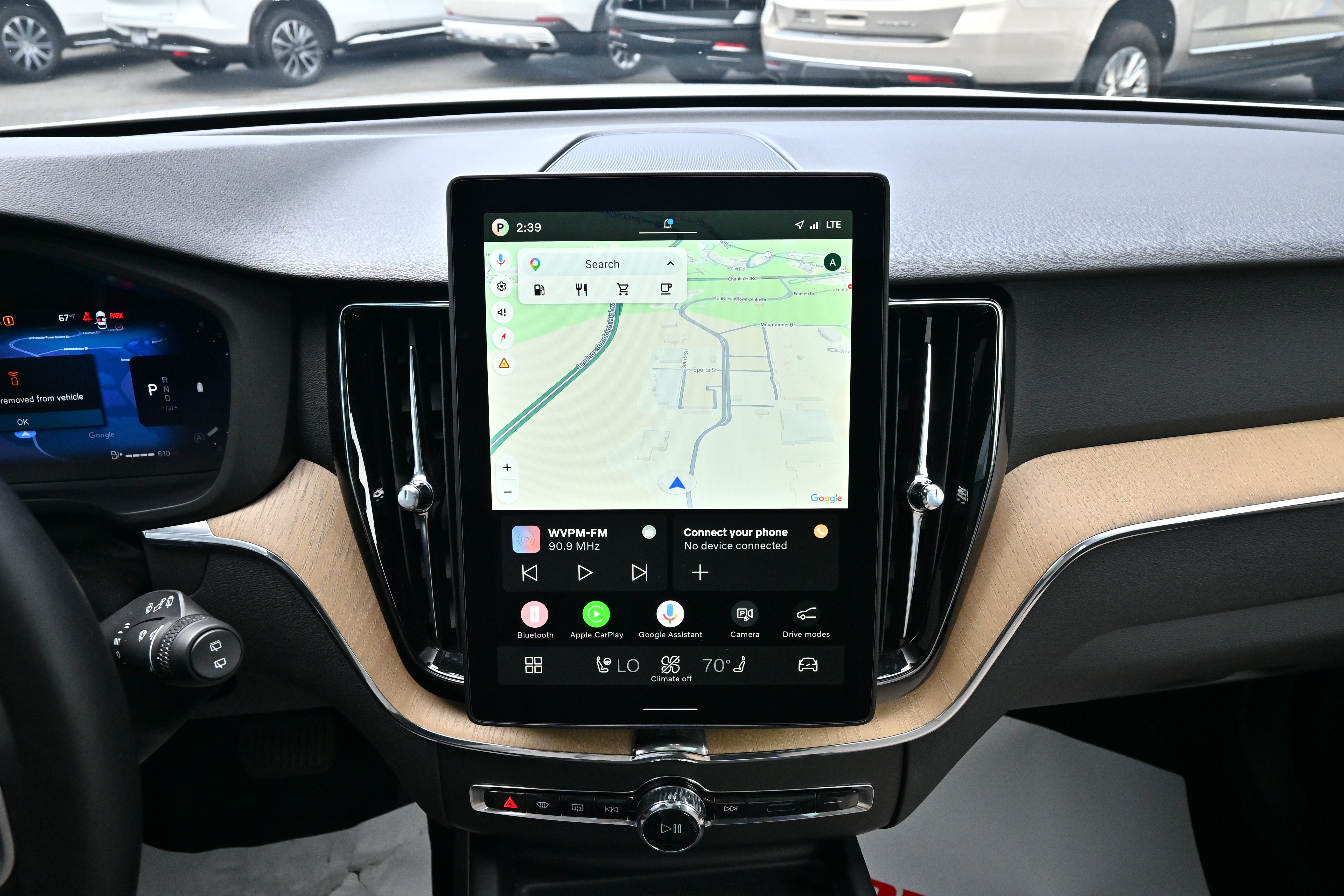 2026 Volvo XC60 Plus